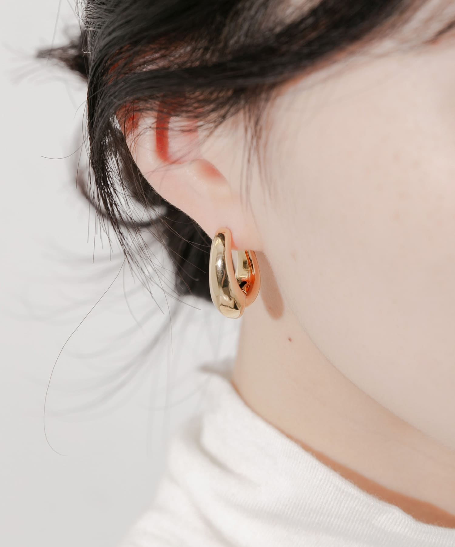メタルノットワンタッチフープピアス GLD -
