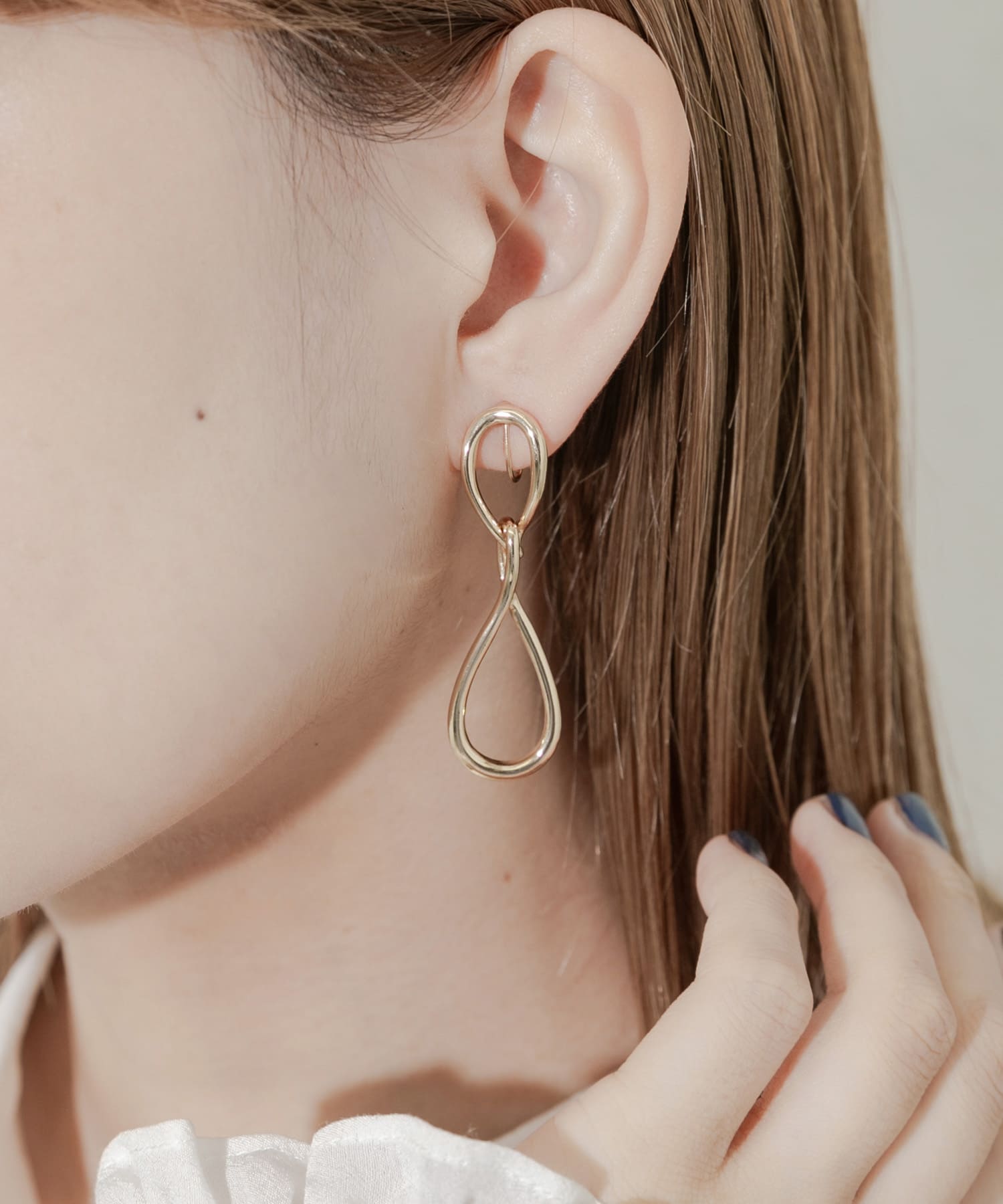 メタルドロップデザインイヤリング GLD -