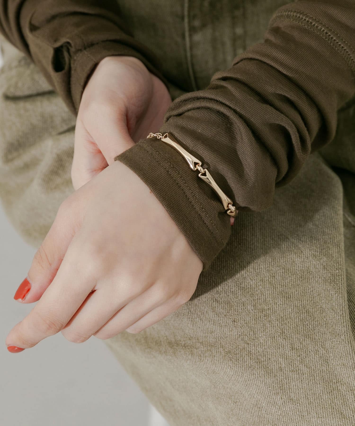 メタルバーデザインチェーンブレスレット