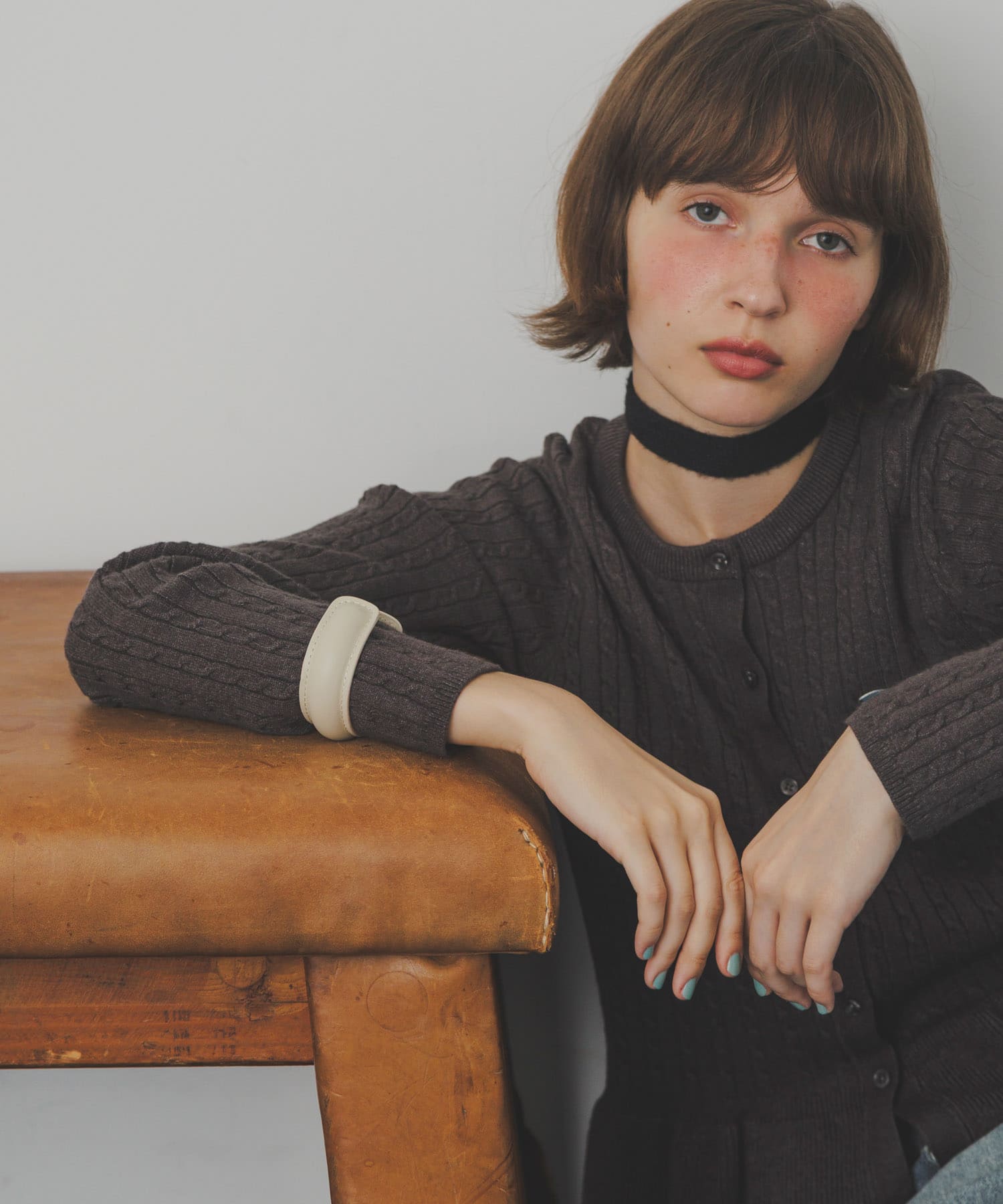 シンプルレザーバングル IVO -