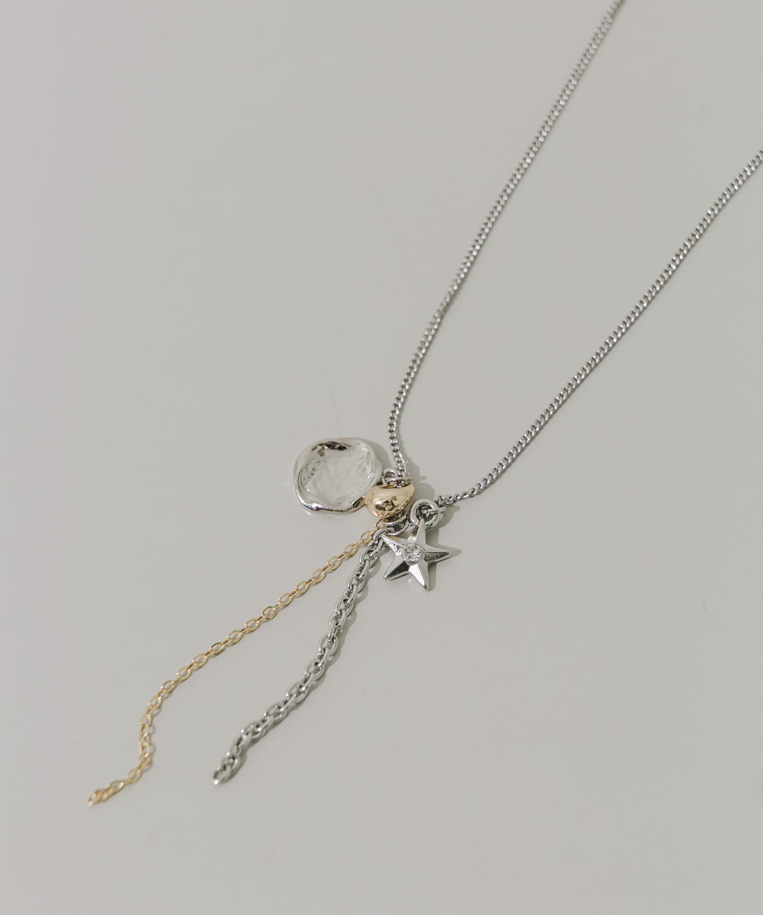 マルチチャームトップネックレス