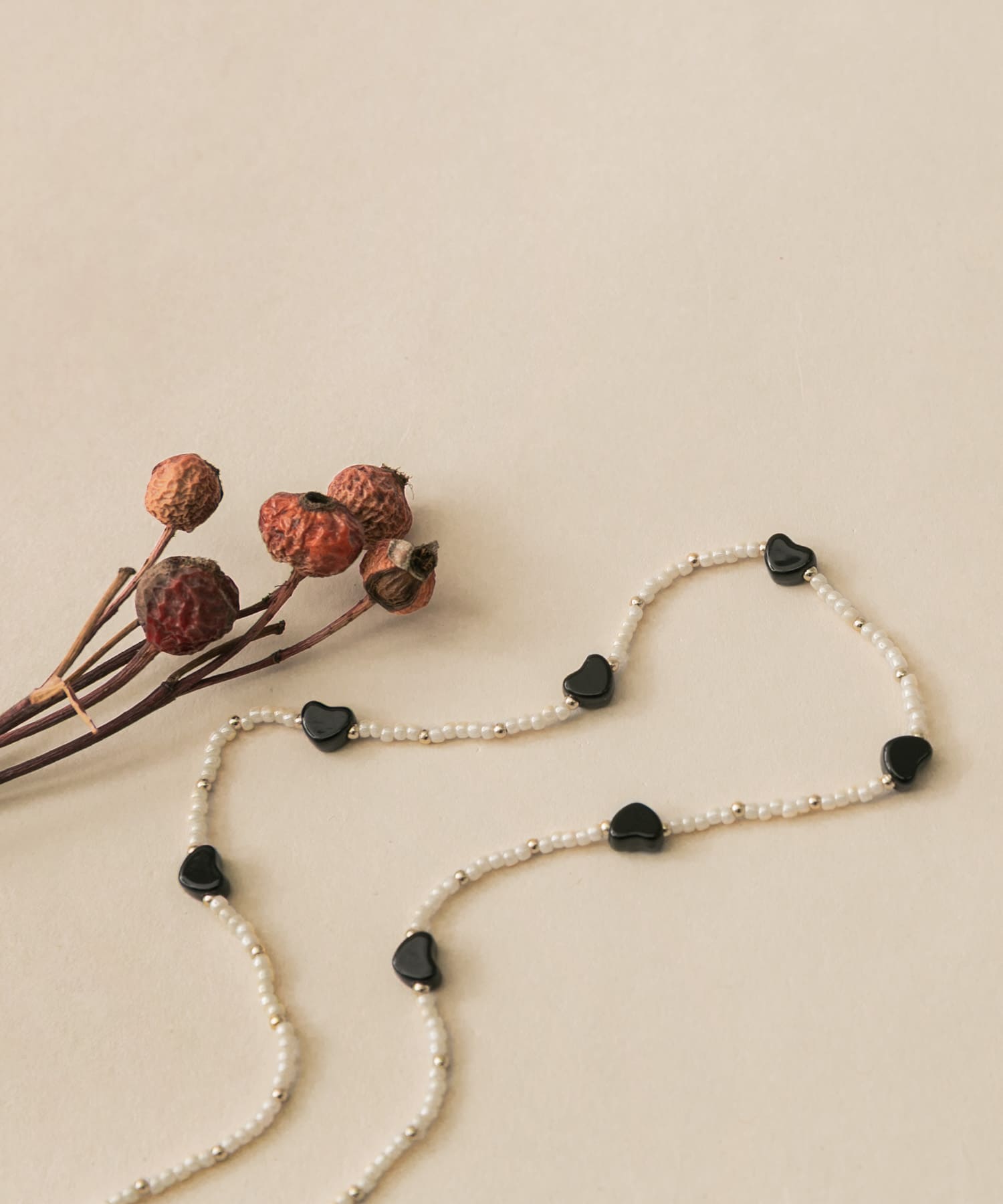 ハートビーズネックレス