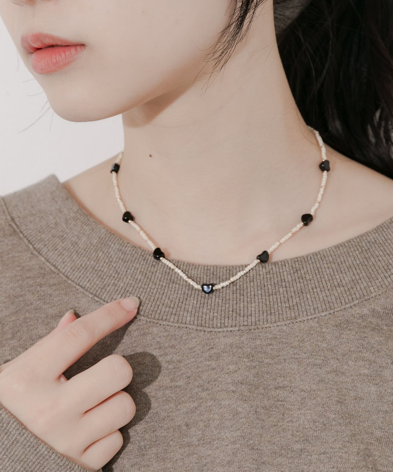 ハートビーズネックレス BK/BE -