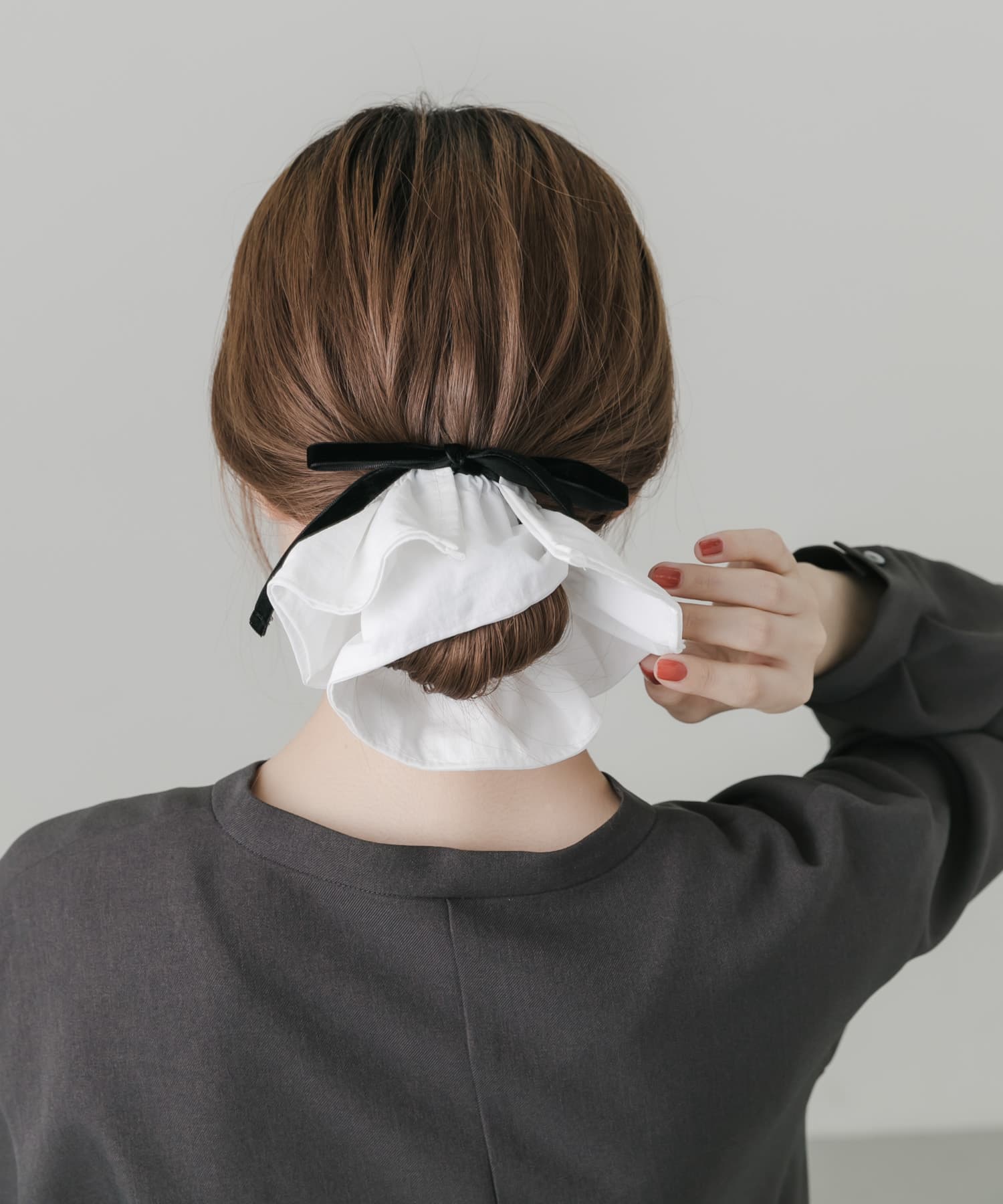 ワイドフリルベロアリボン WH/BK -