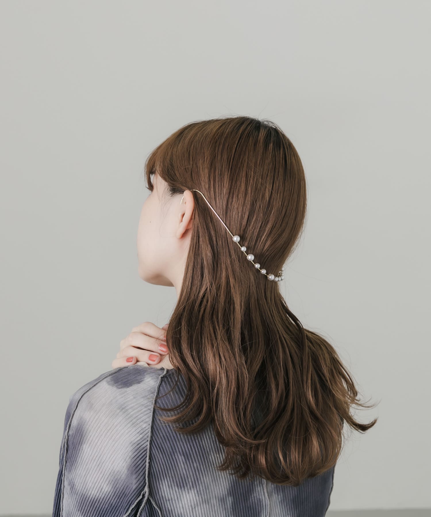 パールバックカチューシャ(- GD/WH): アクセサリー｜URBAN RESEARCH