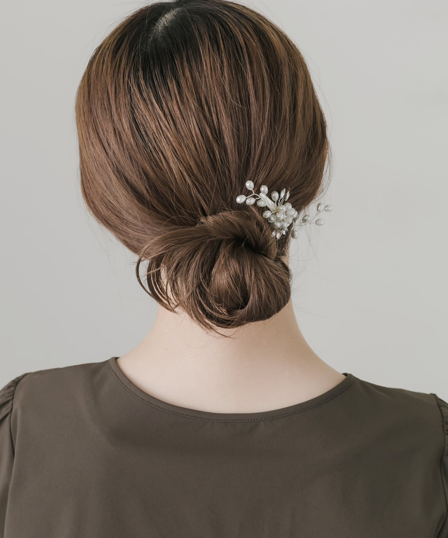 フラワーモチーフパールヘアクリップ WH/CL -