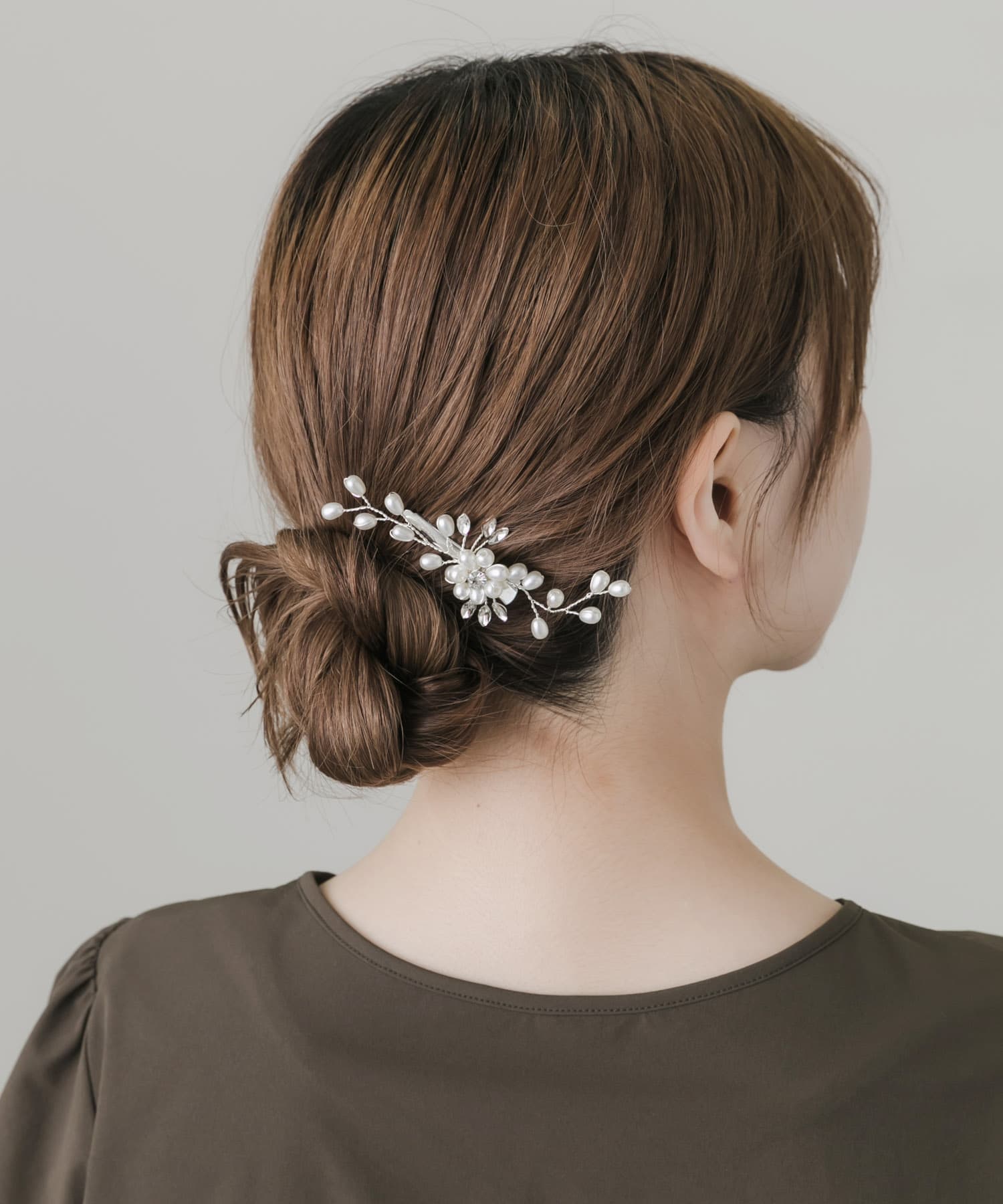 フラワーモチーフパールヘアクリップ WH/CL -