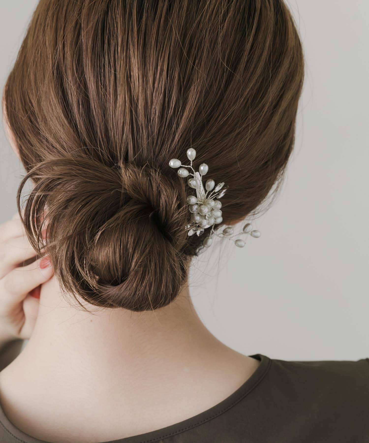 フラワーモチーフパールヘアクリップ WH/CL -