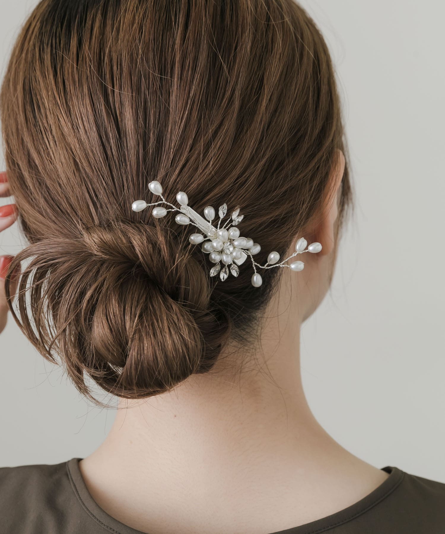 フラワーモチーフパールヘアクリップ WH/CL -