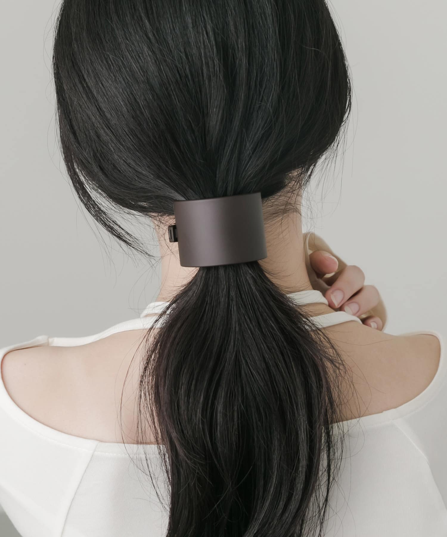 マットアーチヘアクリップ DBR -