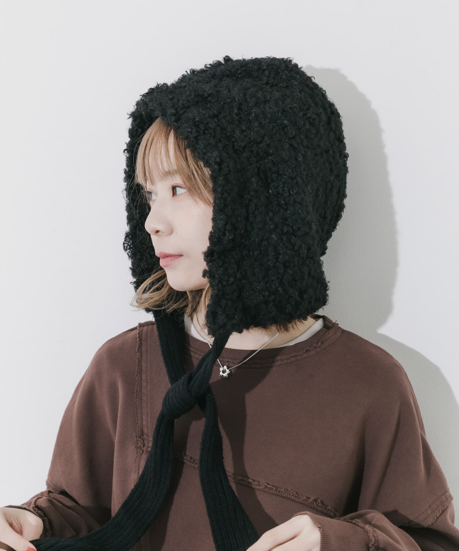 ループボアボンネット BLK -