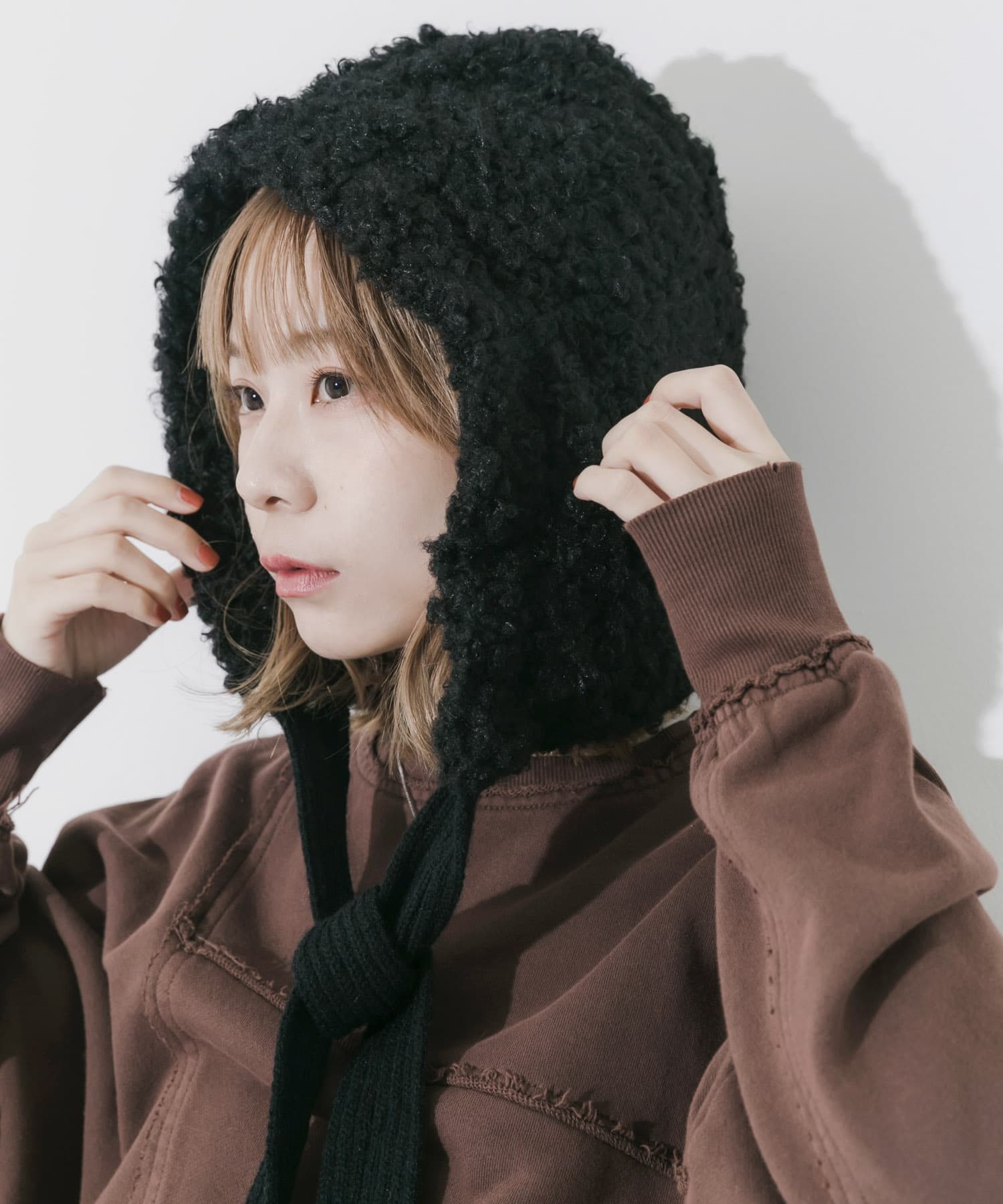 ループボアボンネット BLK -