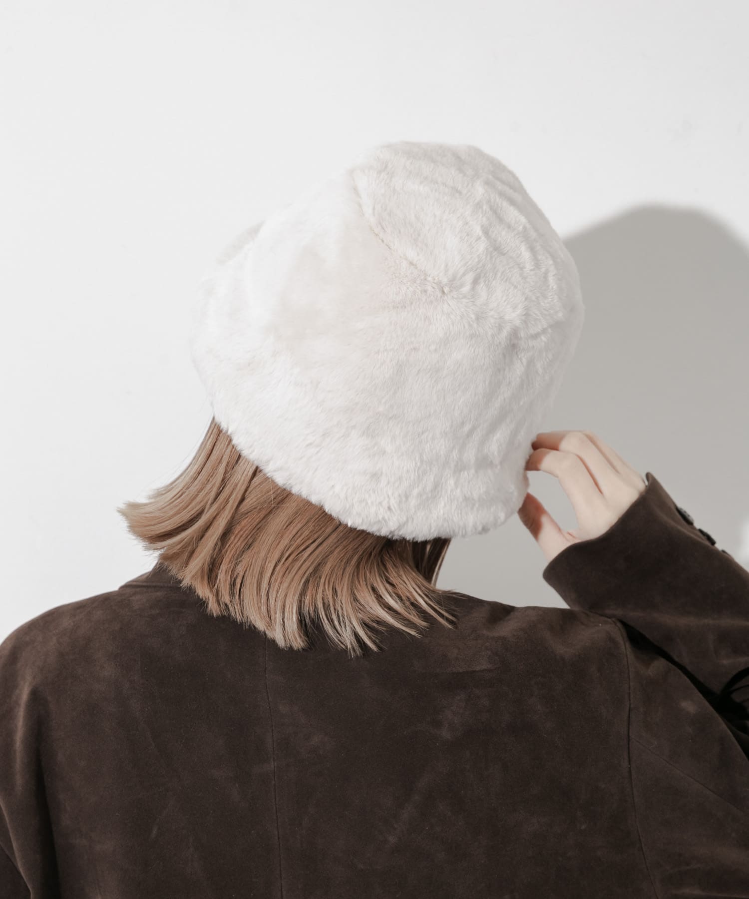 ファーバケットハット IVO -