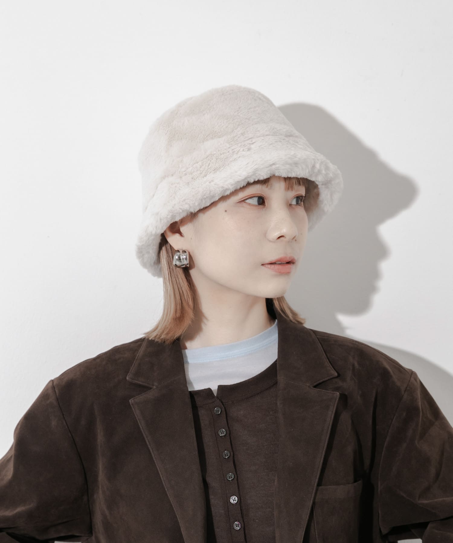 ファーバケットハット IVO -