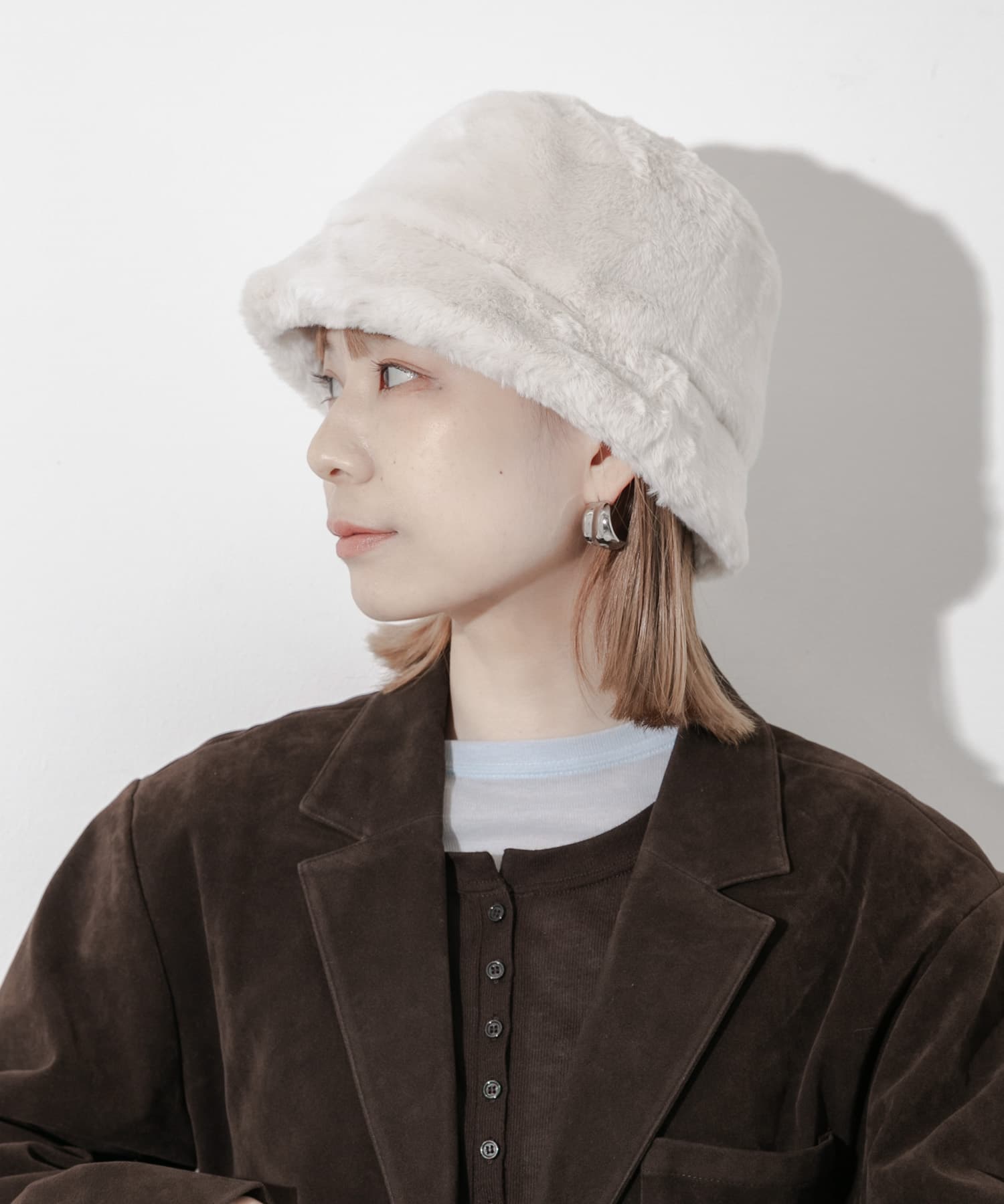 ファーバケットハット IVO -