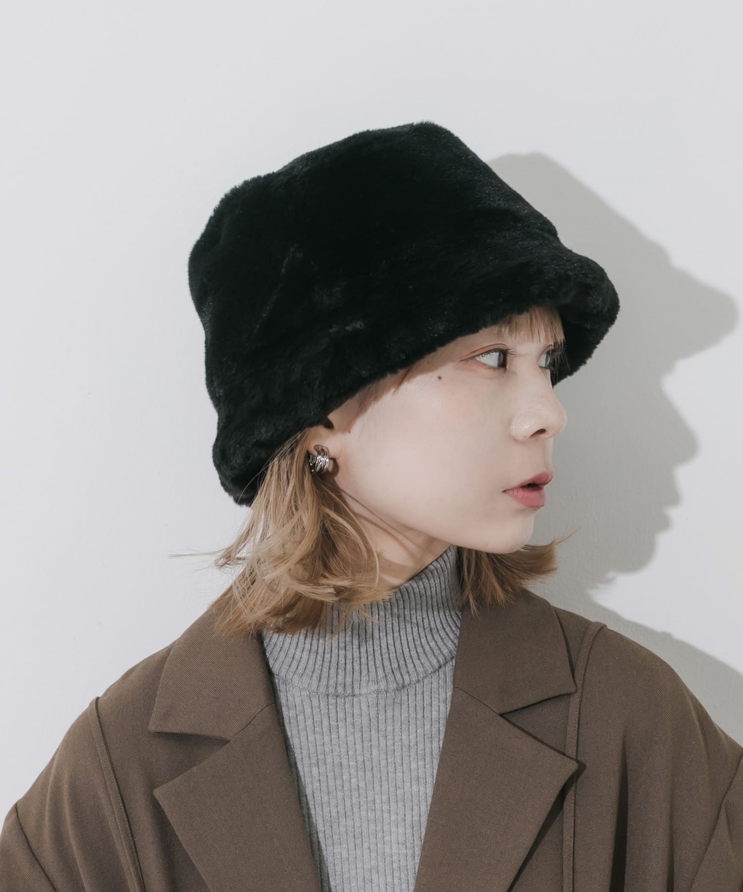 ファーバケットハット BLK -