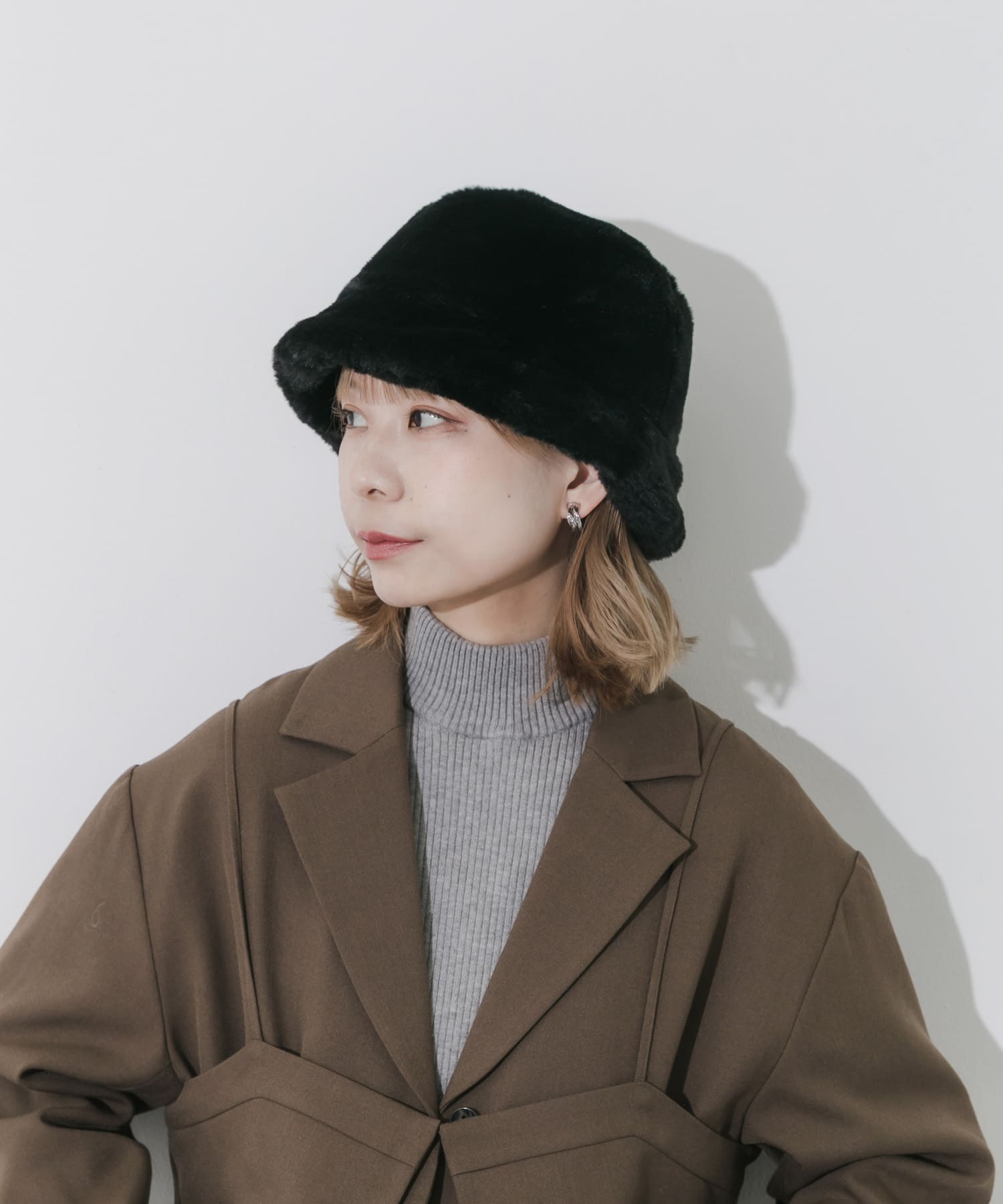 ファーバケットハット BLK -