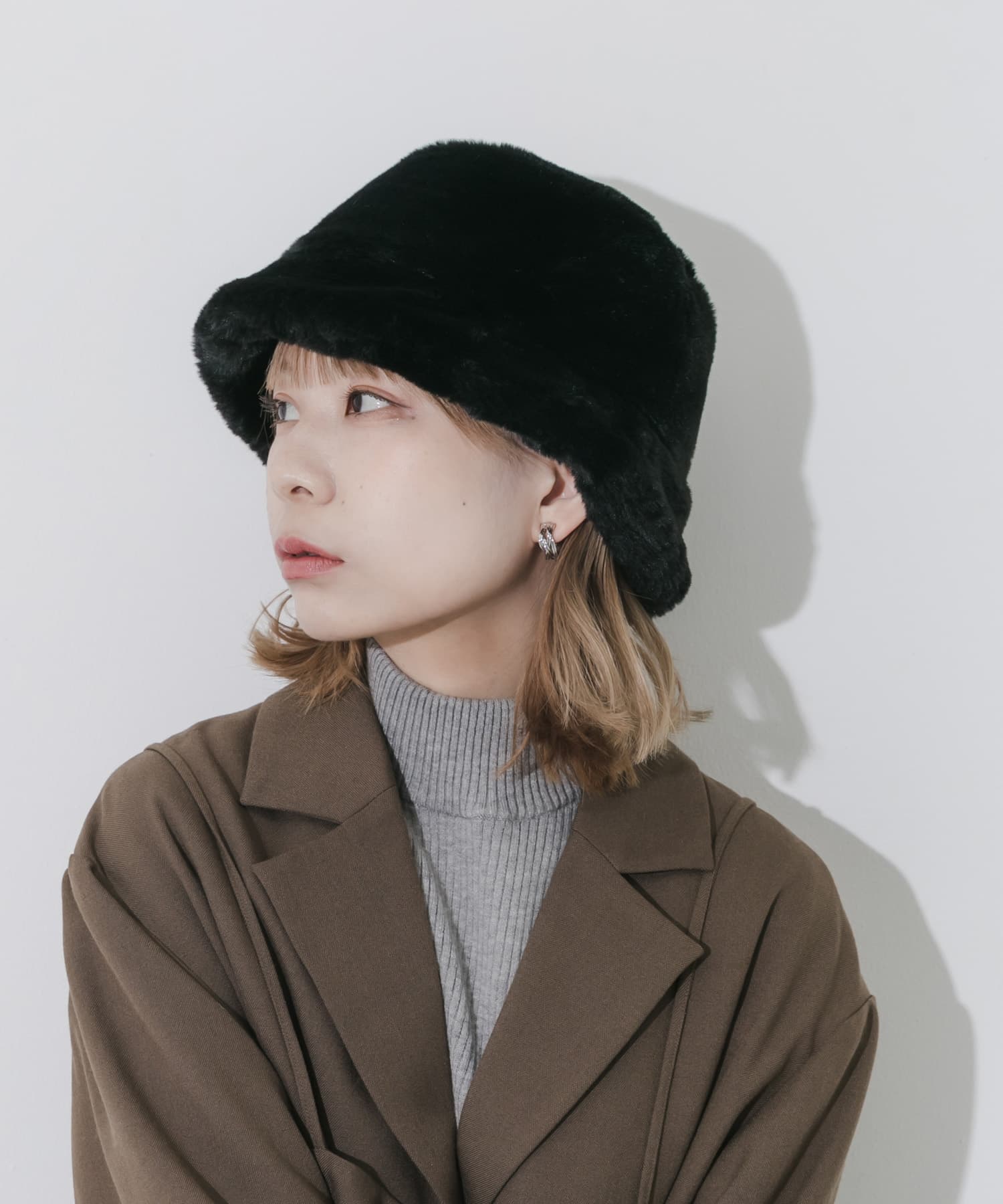 ファーバケットハット BLK -