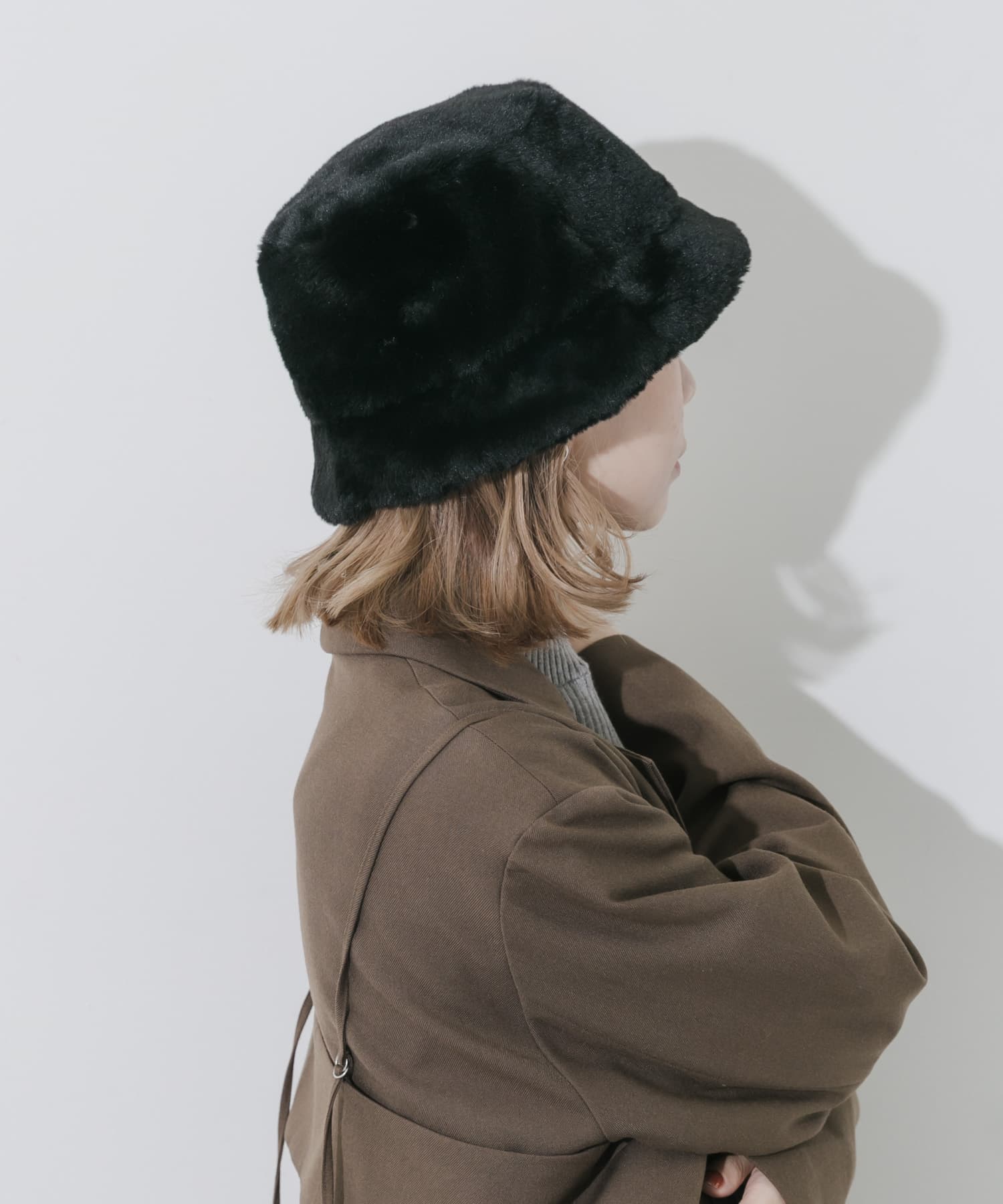 ファーバケットハット BLK -