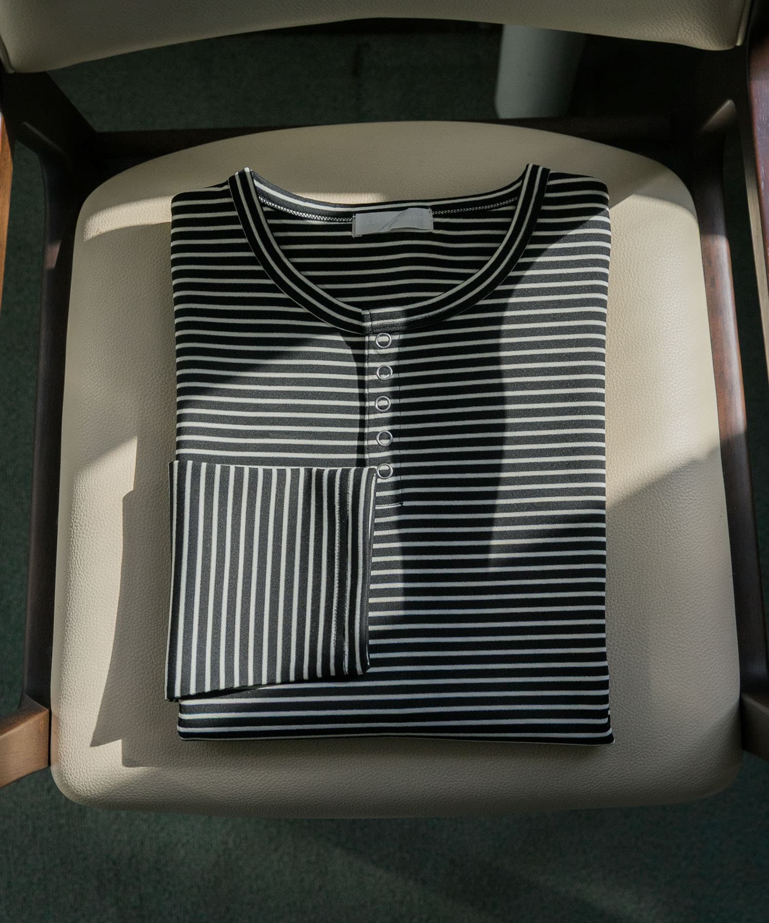 ボーダーヘンリーネックロングTシャツ BLK×IVO M