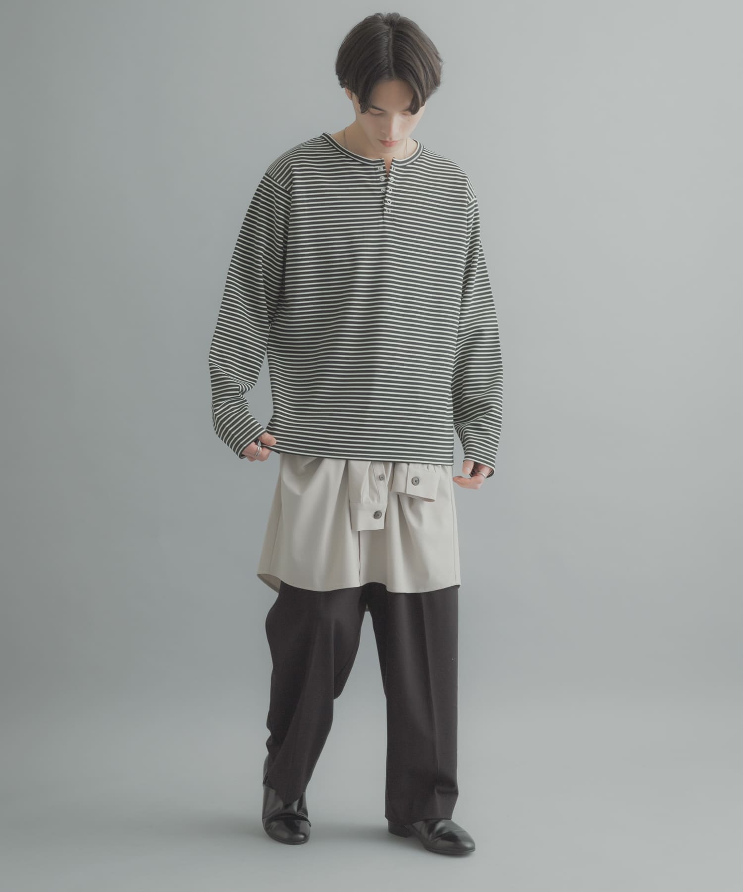 ボーダーヘンリーネックロングTシャツ BLK×IVO L