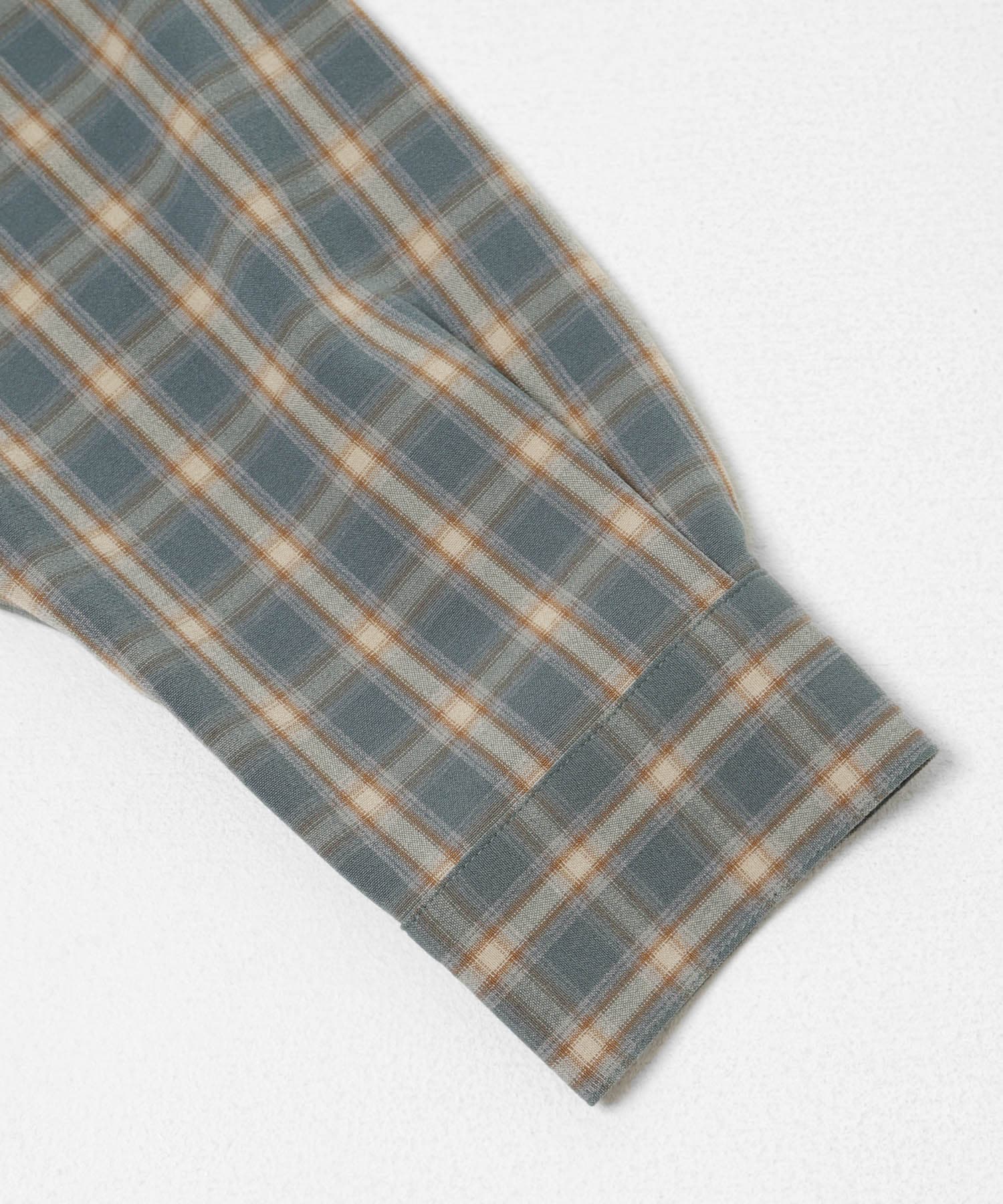 『ユニセックス』『イージーケア』カラールーズシャツ L.BLUE M