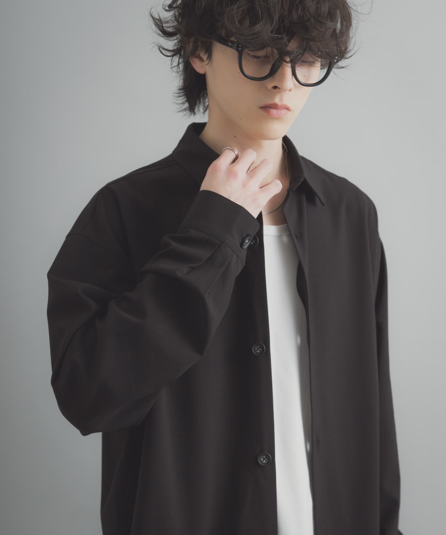 『ユニセックス』『イージーケア』カラールーズシャツ BLACK M