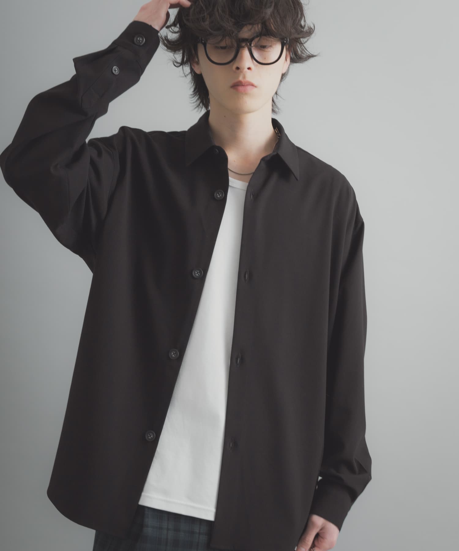 『ユニセックス』『イージーケア』カラールーズシャツ BLACK M