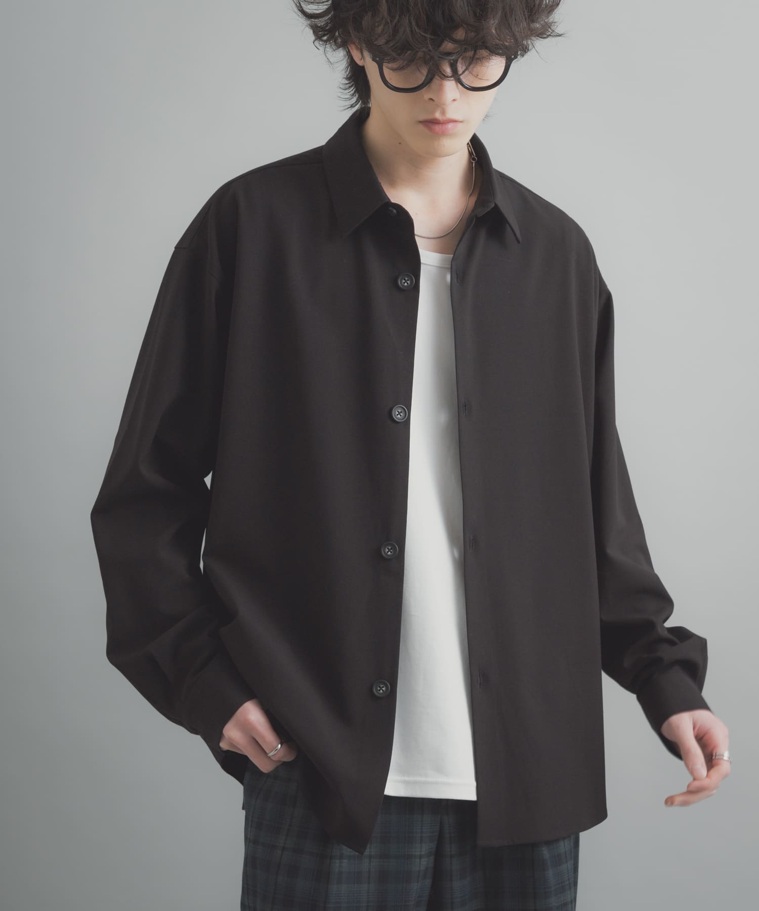 『ユニセックス』『イージーケア』カラールーズシャツ BLACK M