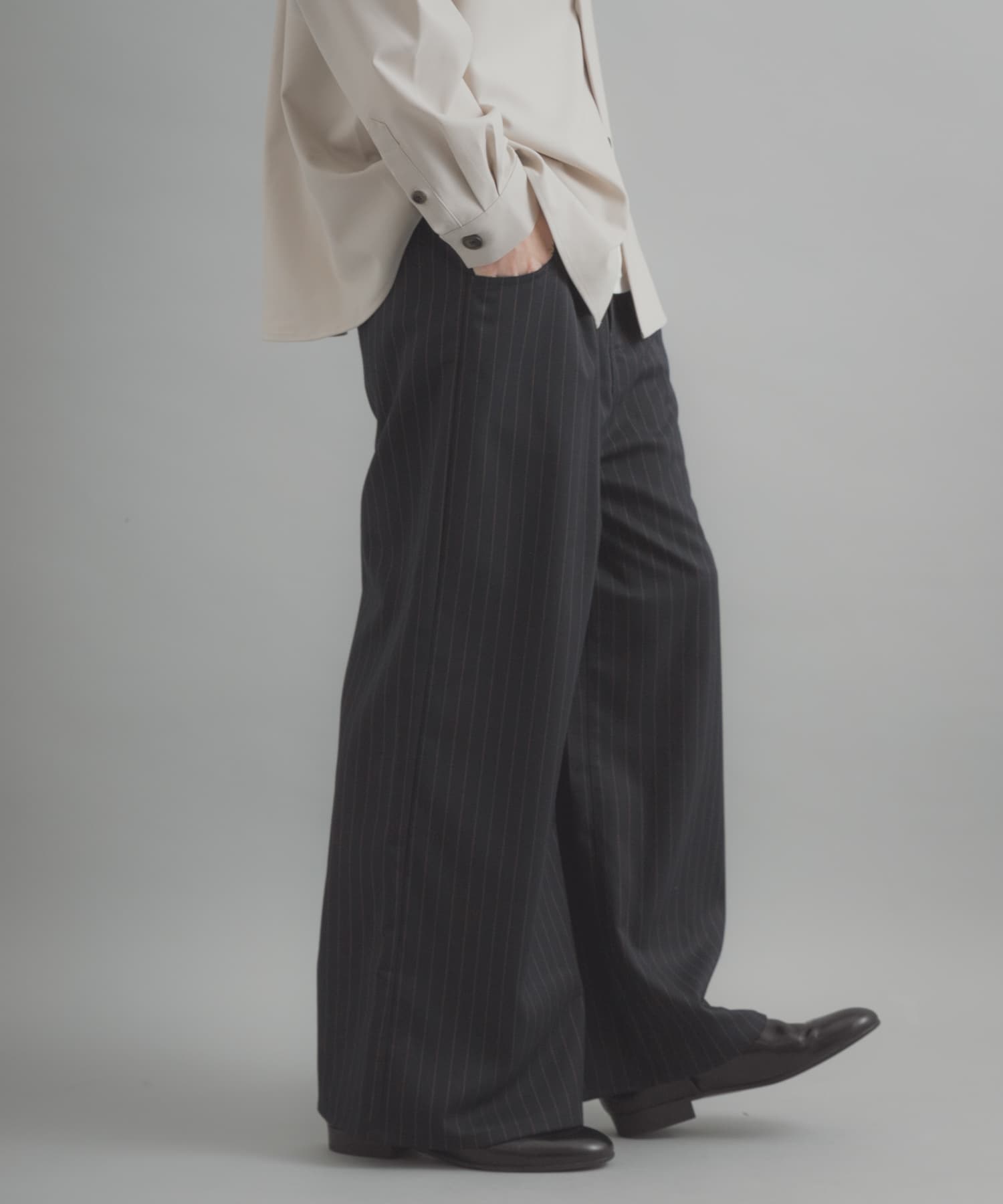 ラウンドポケットワンタックワイドスラックス