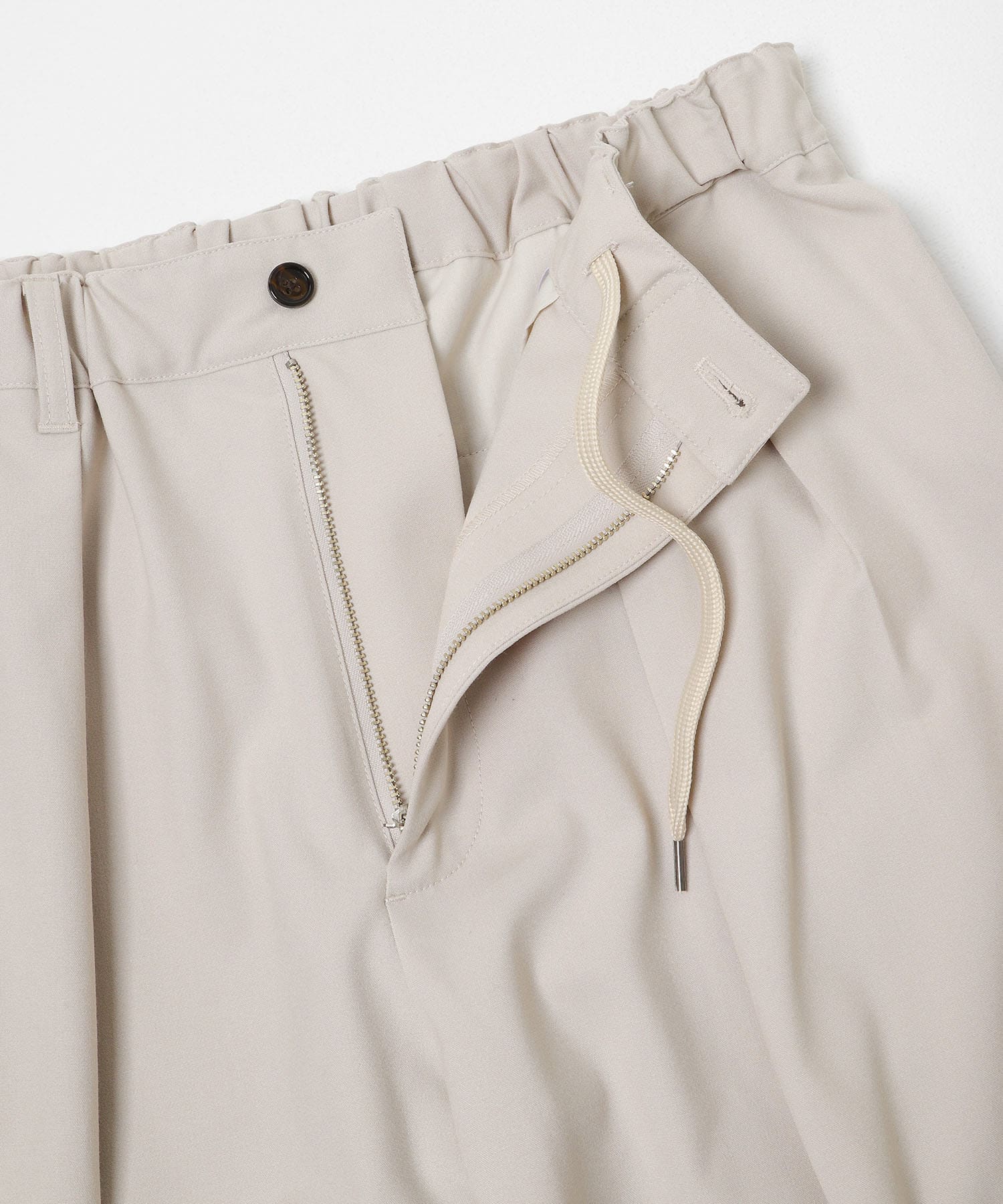 『イージーケア』カラー2タックワイドテーパードパンツ GREIGE M