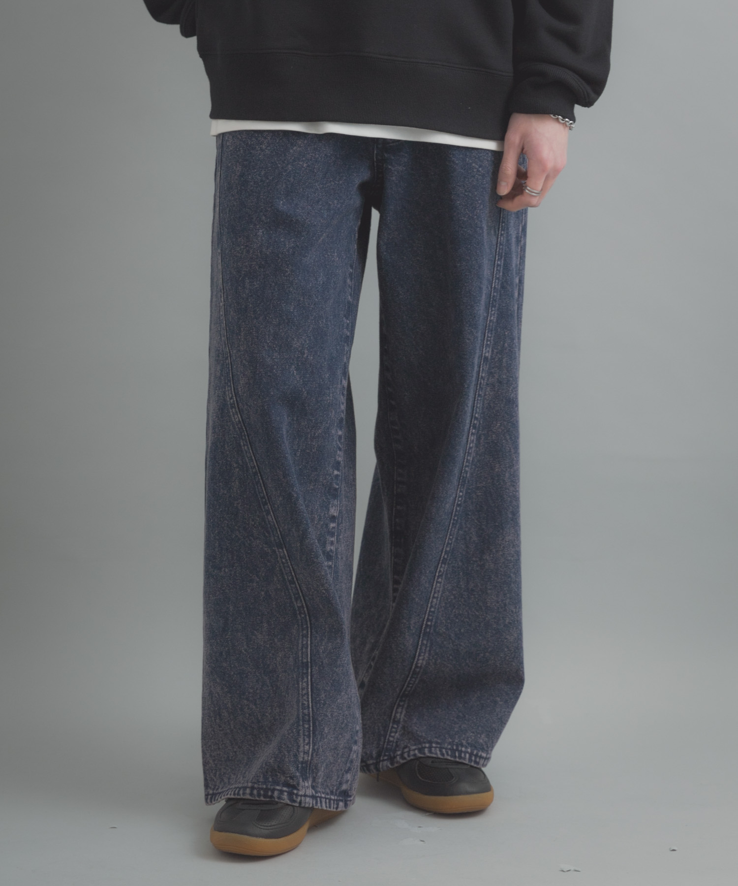 身長 : 173cm サイズ : L