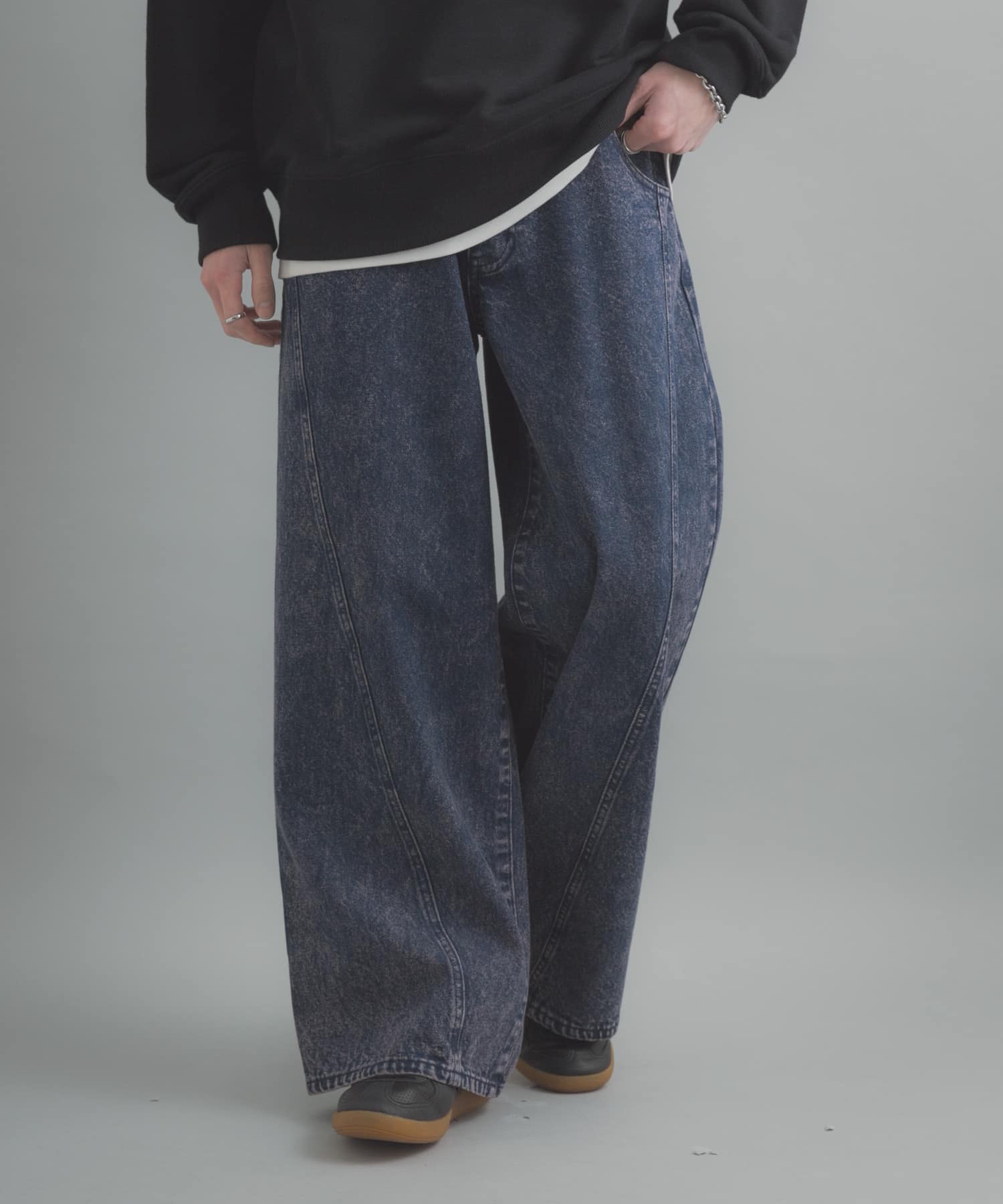 身長 : 173cm サイズ : L