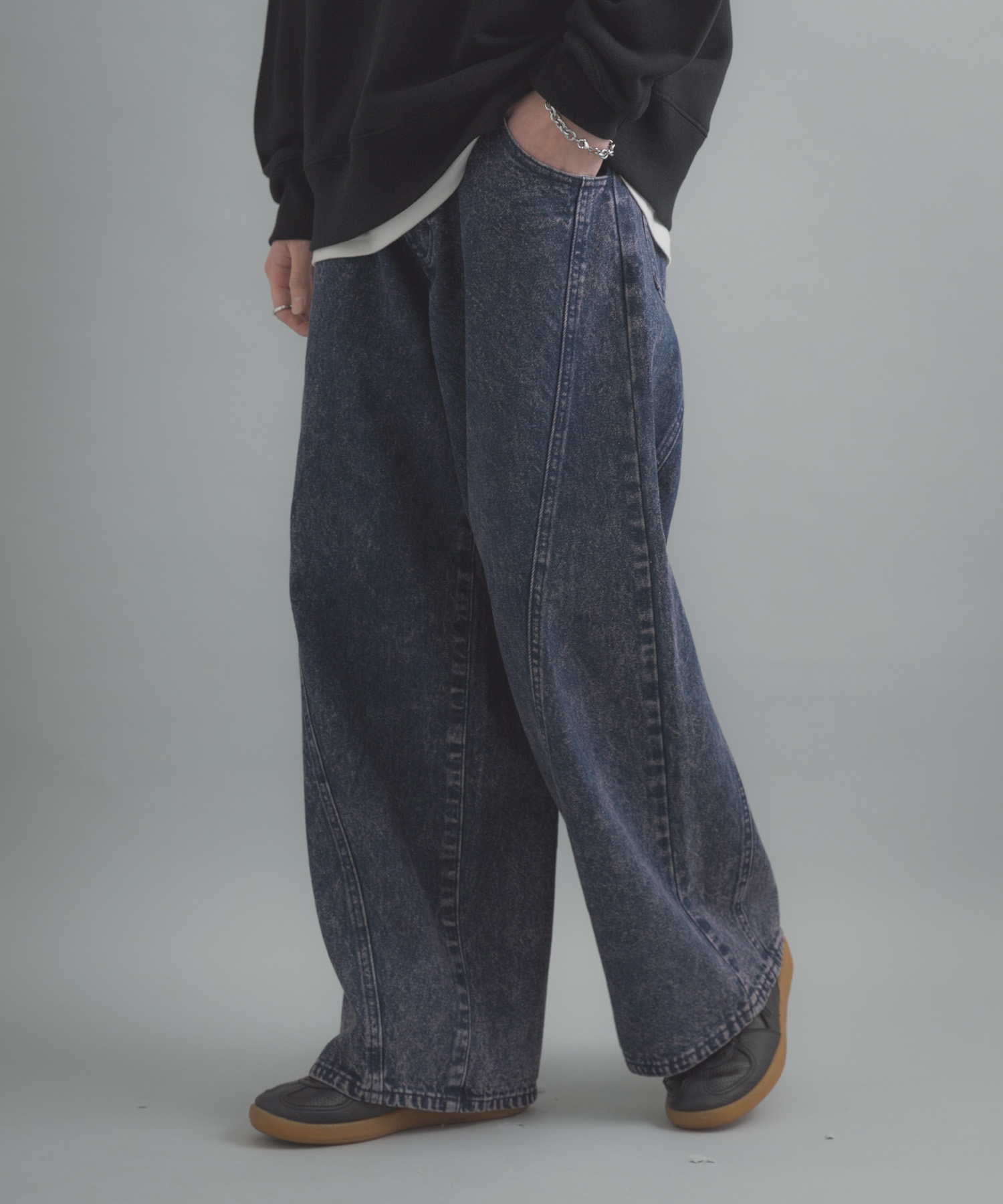 身長 : 173cm サイズ : L