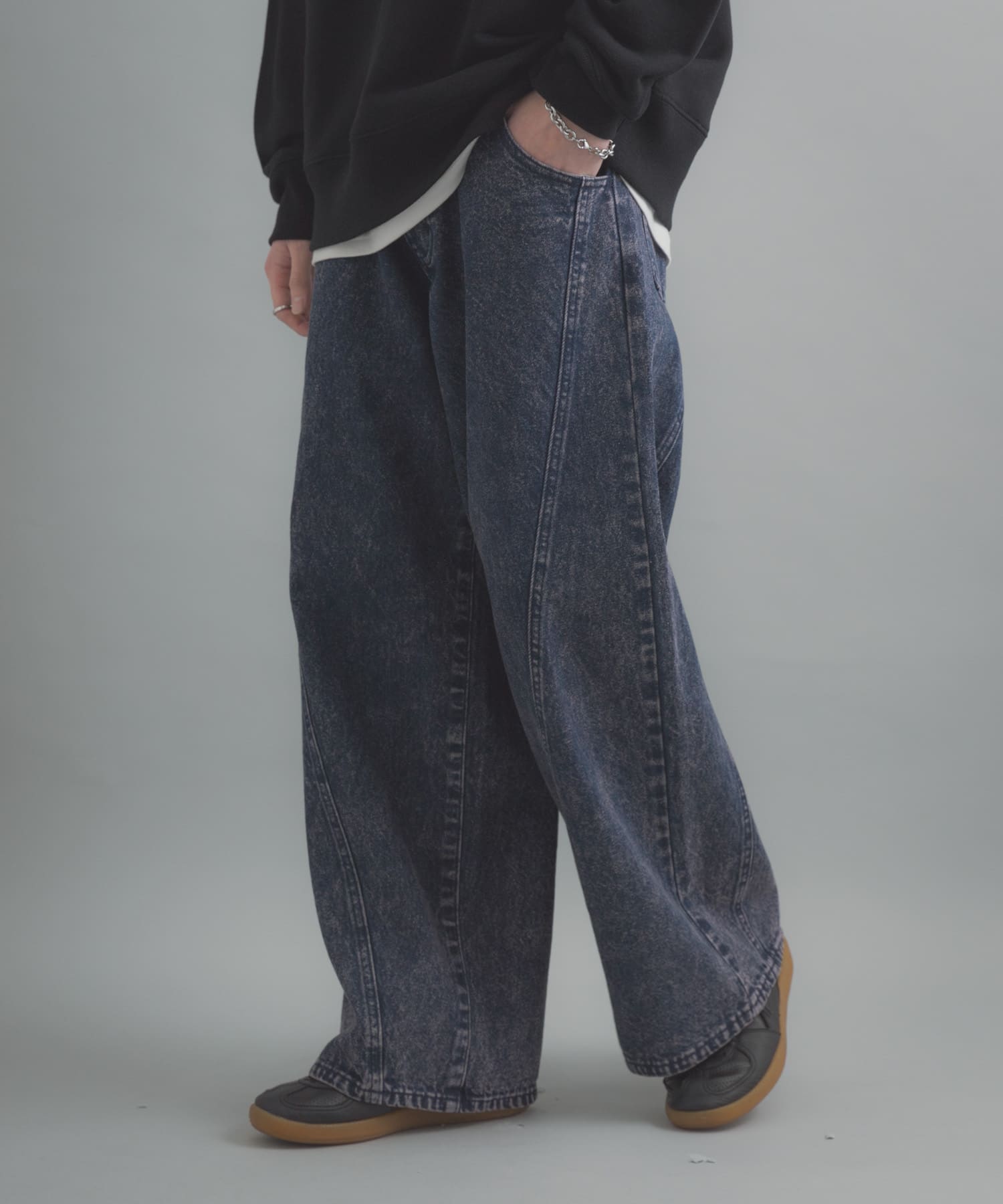 身長 : 173cm サイズ : L