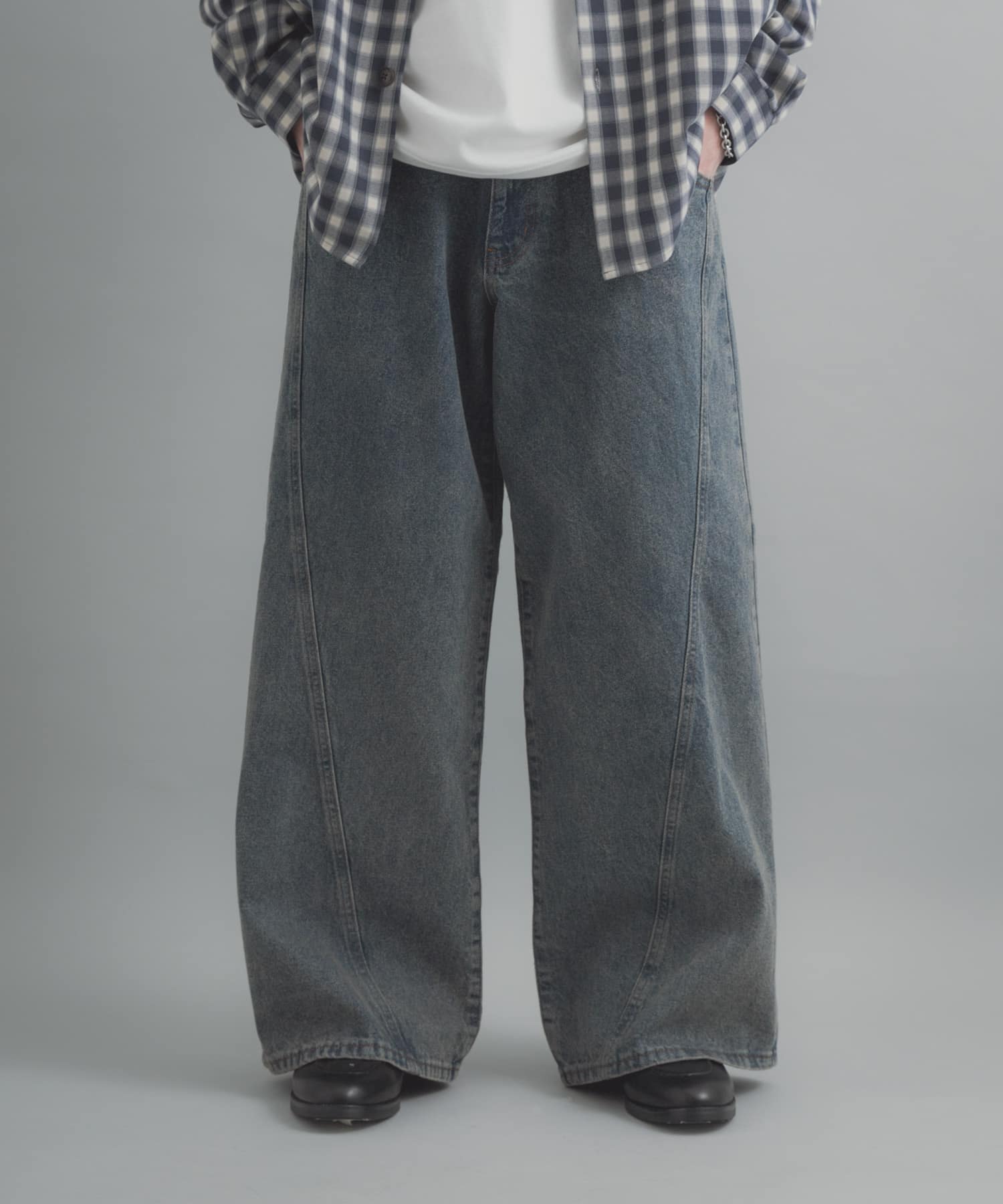 身長 : 173cm サイズ : L