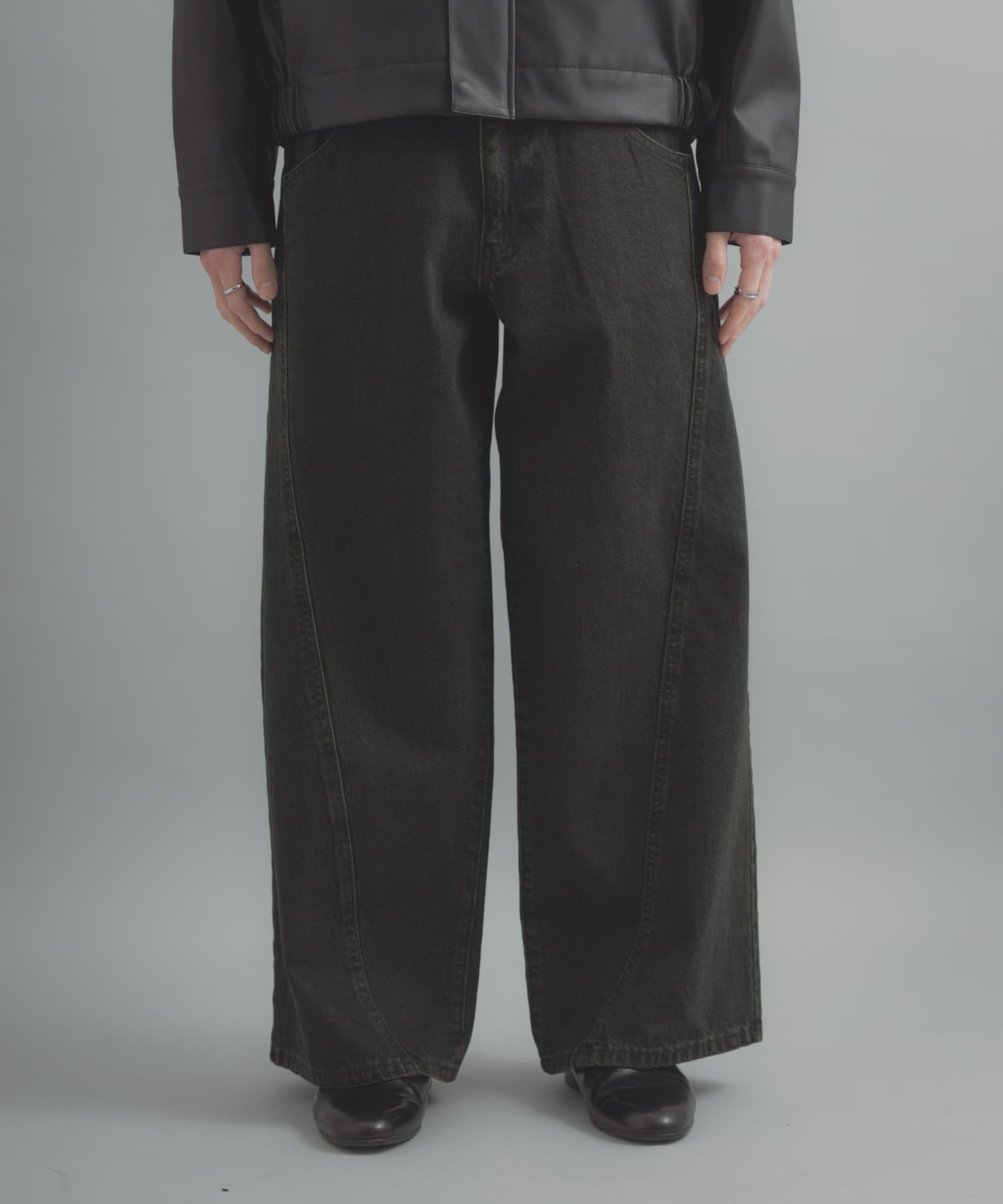 身長 : 173cm サイズ : M