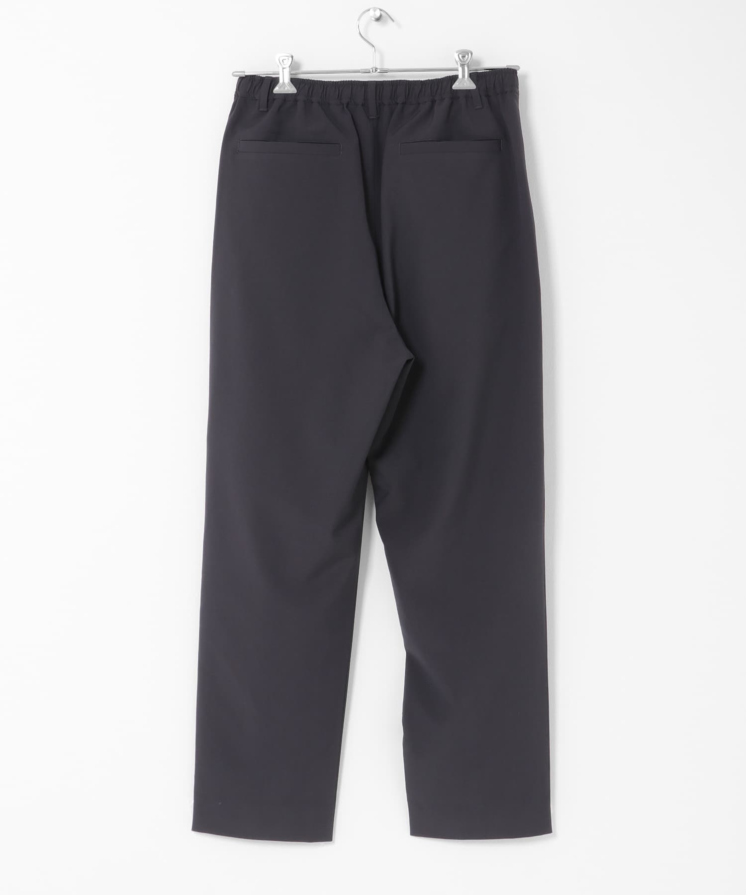 ohga テーパードタックパンツ　ブラックM 8c1494444e1c754c83440c2742857b