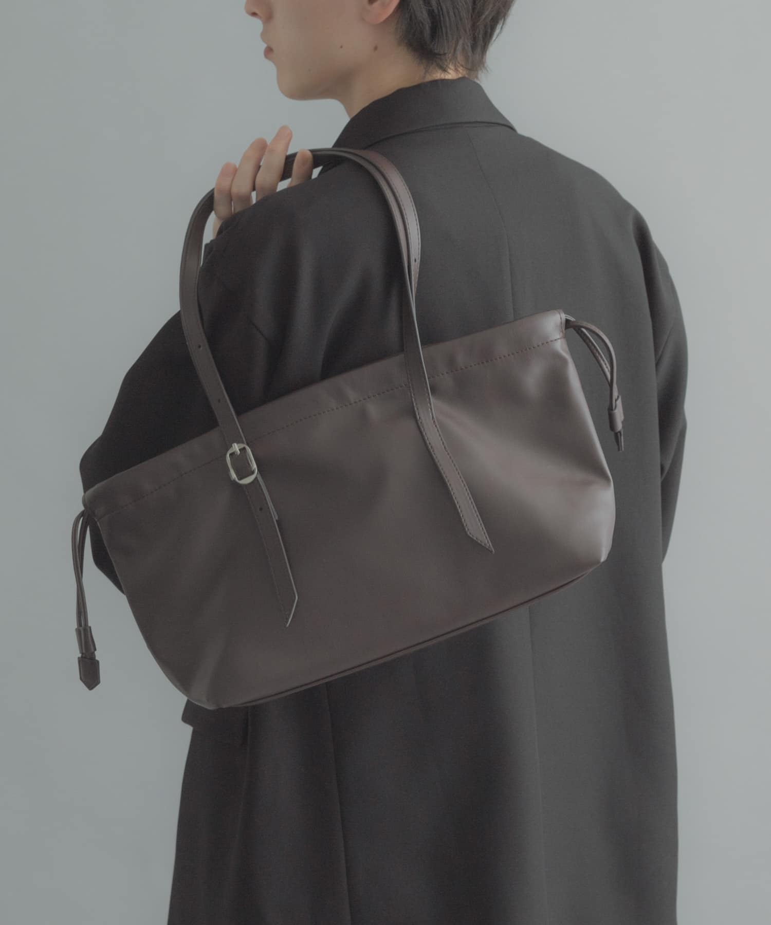 ロングハンドルキンチャクショルダーバッグ BROWN One