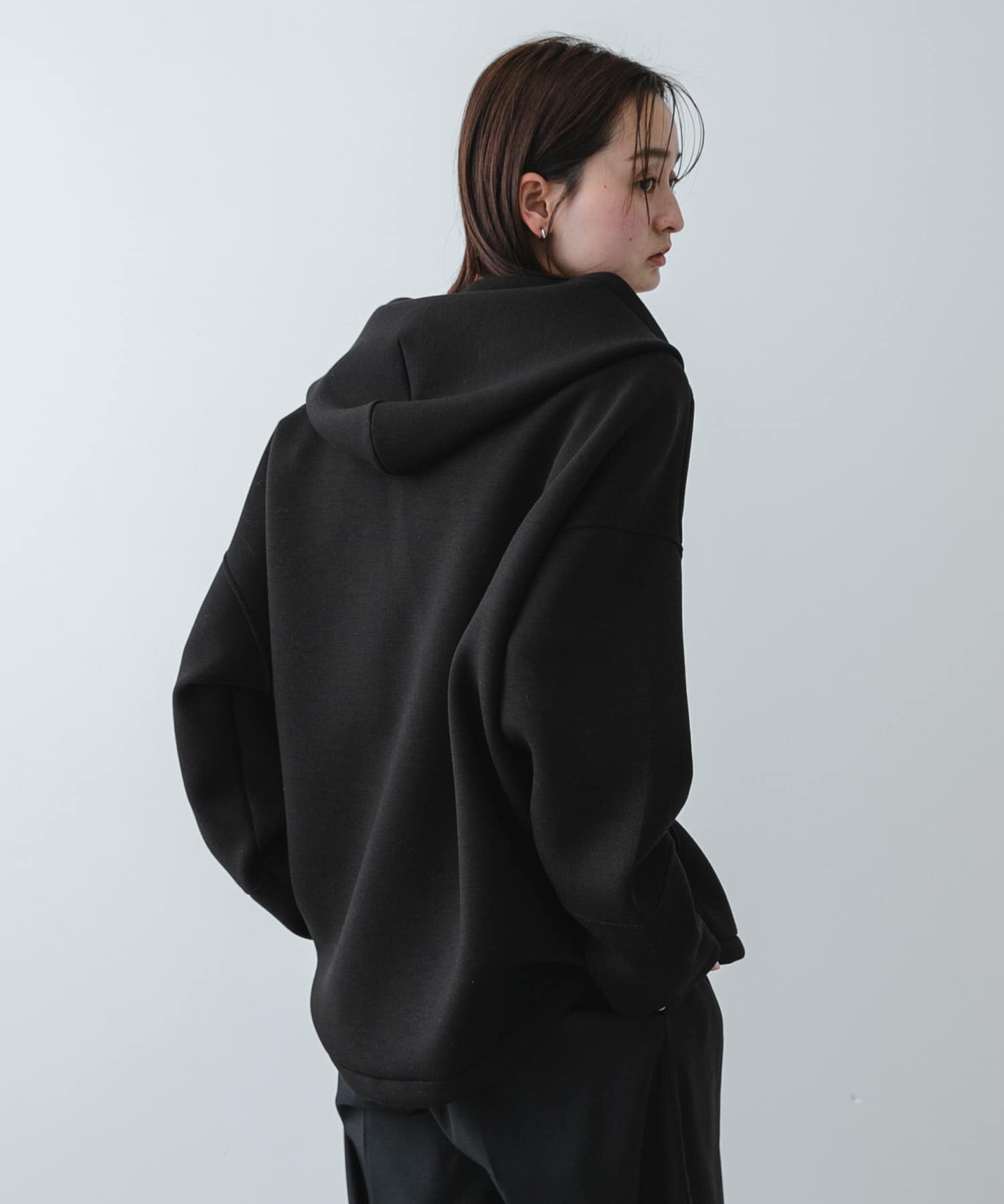 身長：169cm サイズ：one