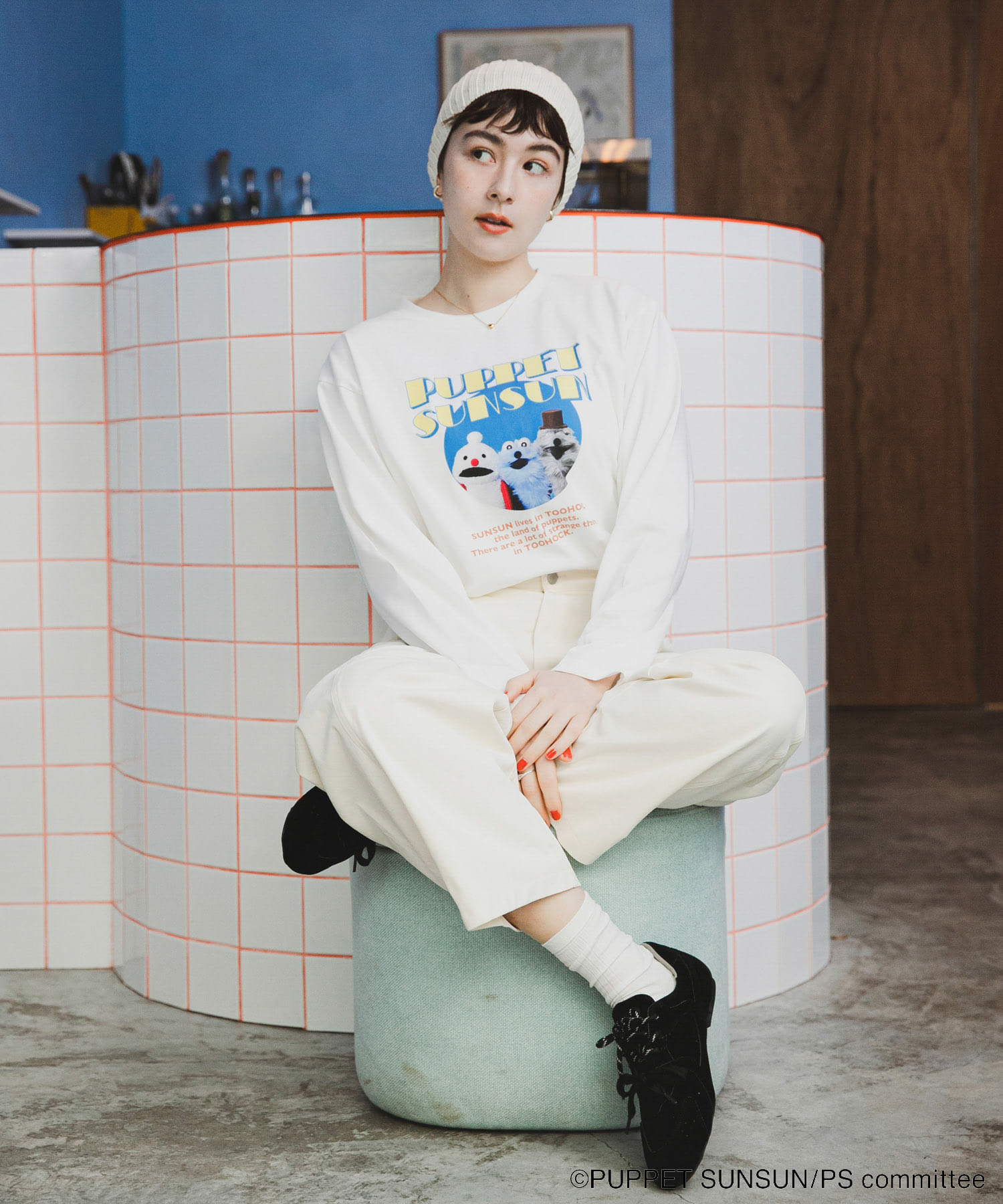 OFF WHITE