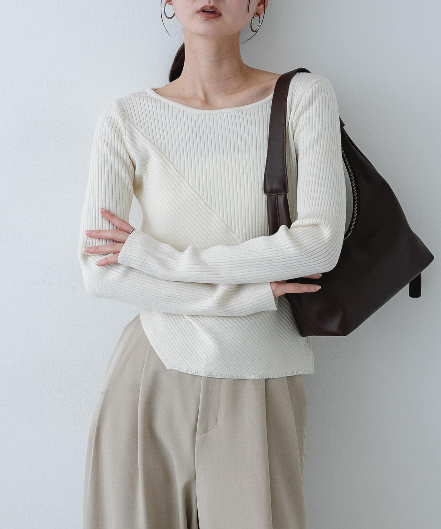 『洗濯可/防花粉』SKINProofアシメヘムボートネックセーター