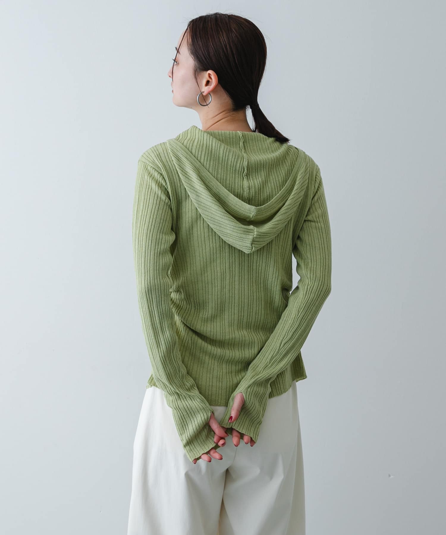 Y.BEIGE