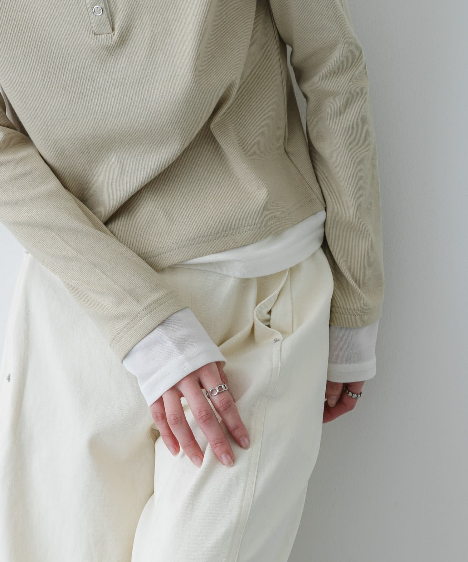 Y.BEIGE