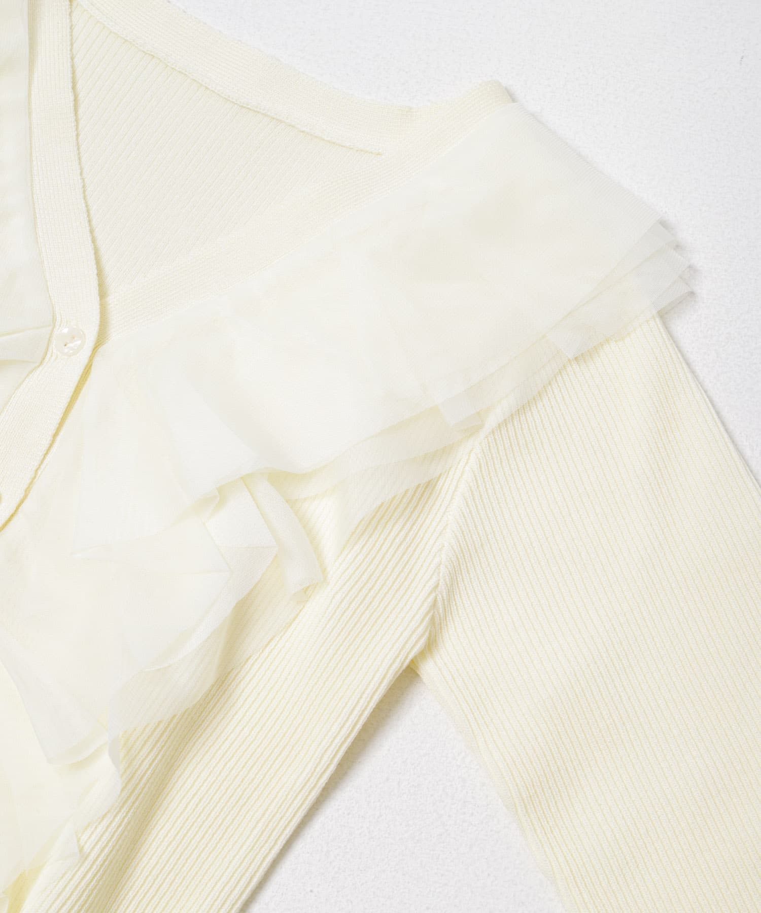 『洗濯可』チュールフリルニットカーディガン IVORY One
