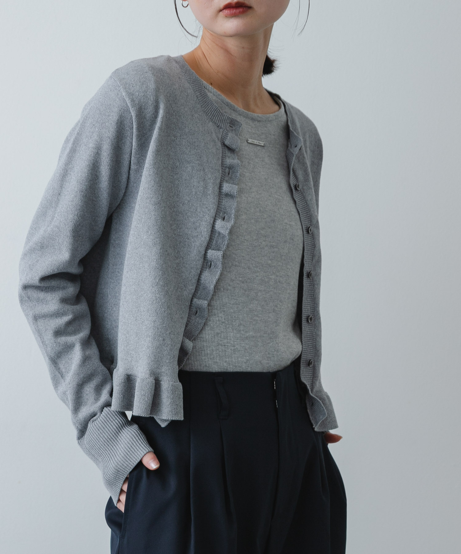 『洗濯可』フリルトリムニットカーディガン