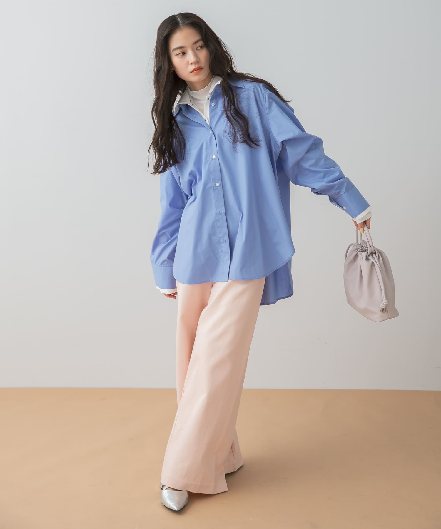 イージーケア』レイヤードカフスルーズシャツ(One L.BLUE): トップス