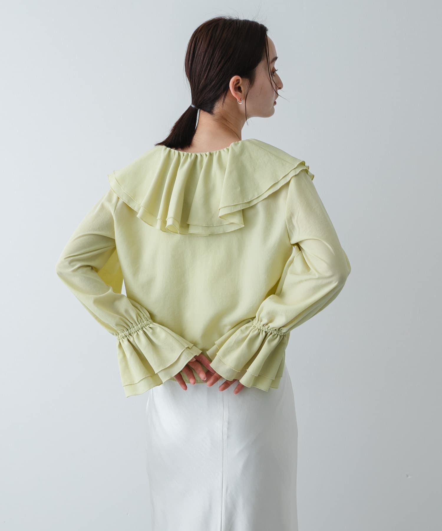 Y.BEIGE