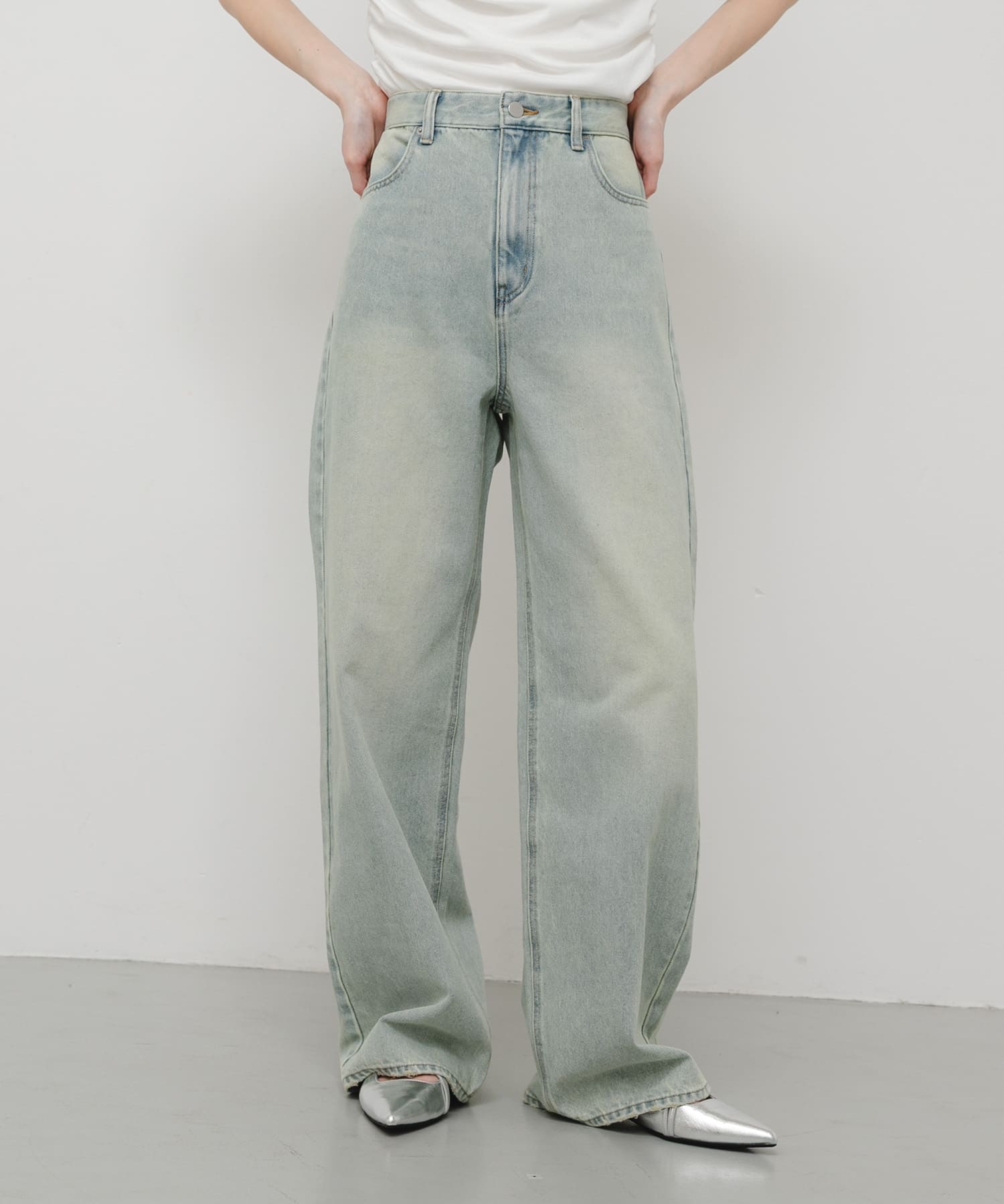 L.INDIGO