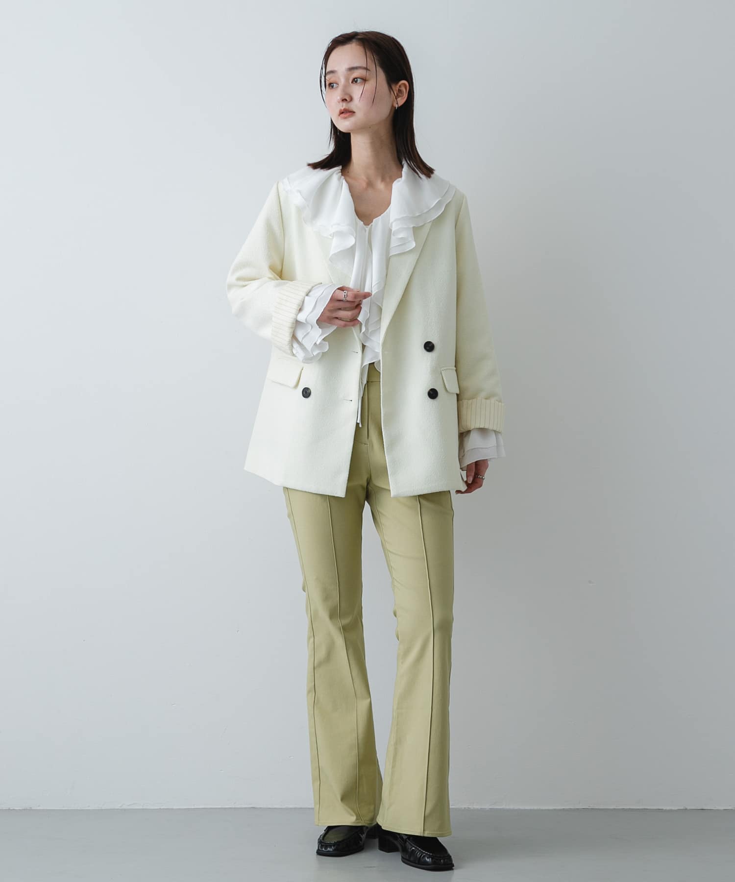 Y.BEIGE